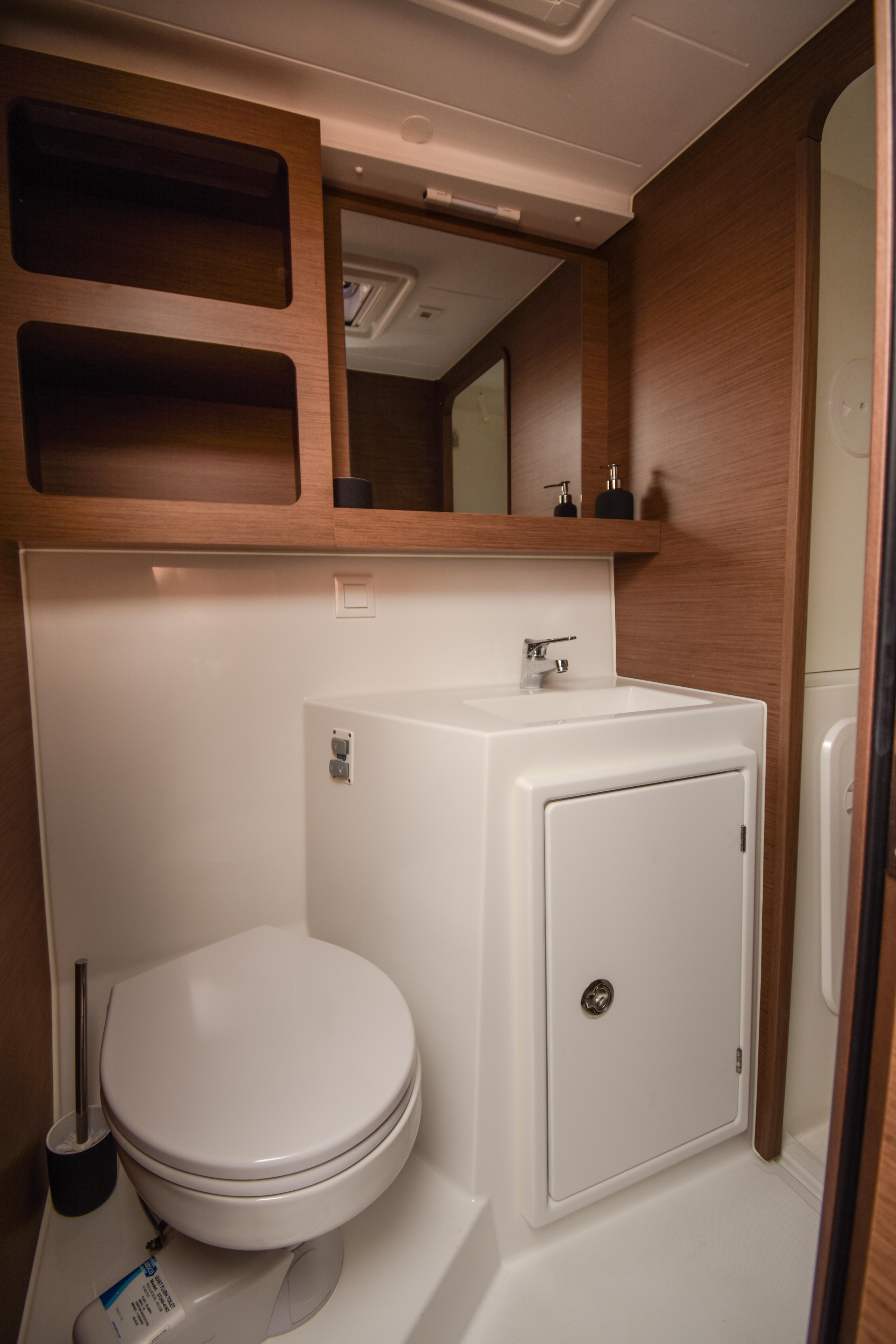 Lagoon 42 — photo 10