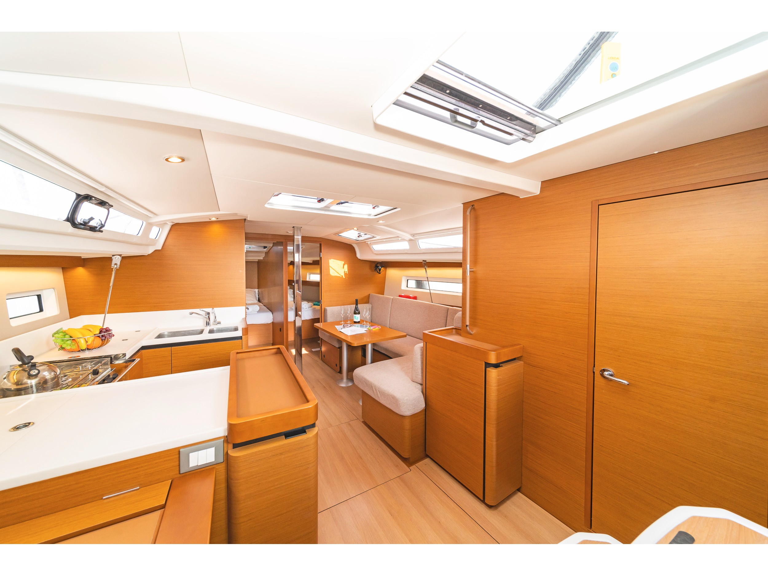 Sun Odyssey 440 — photo 7