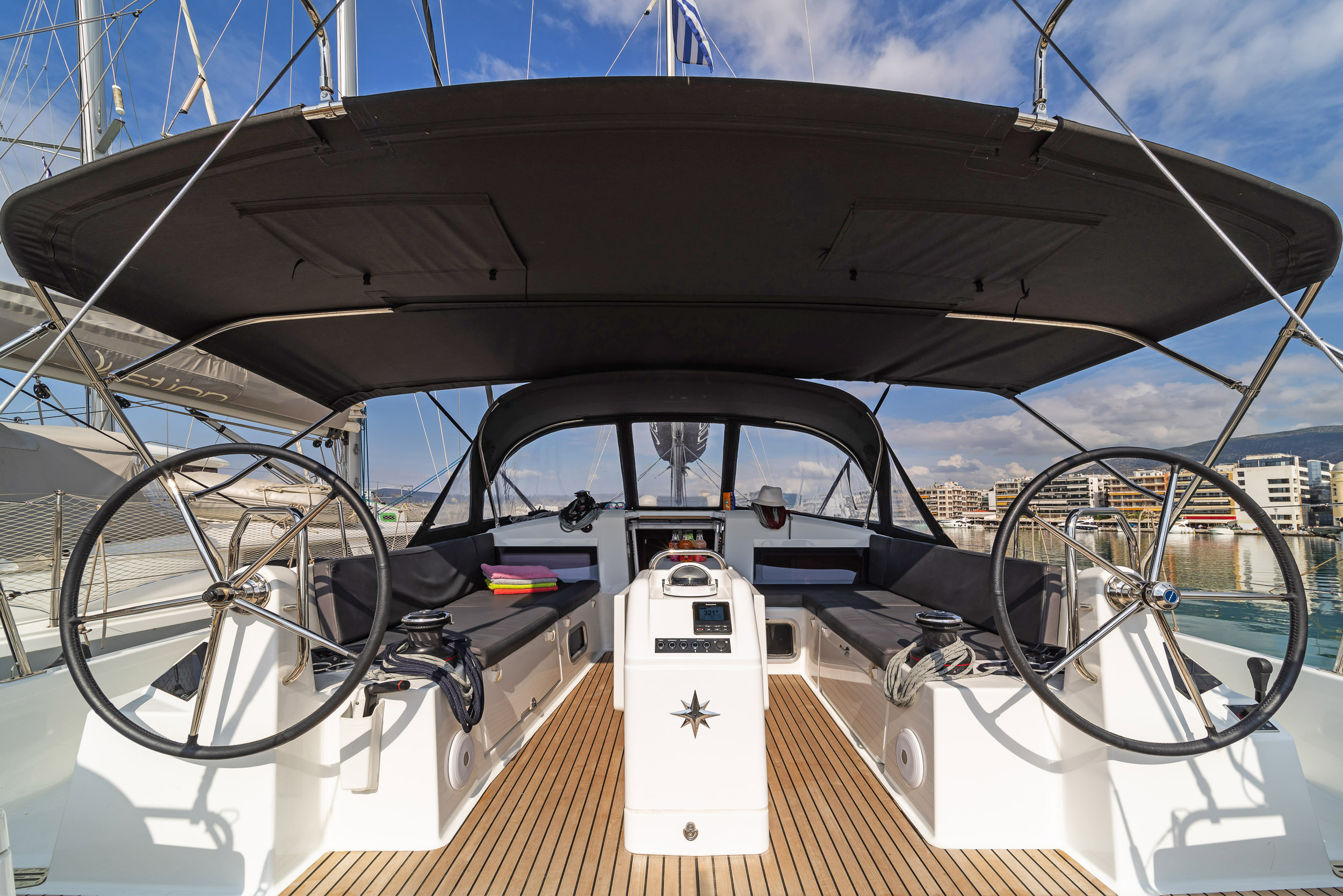 Sun Odyssey 440 — photo 4