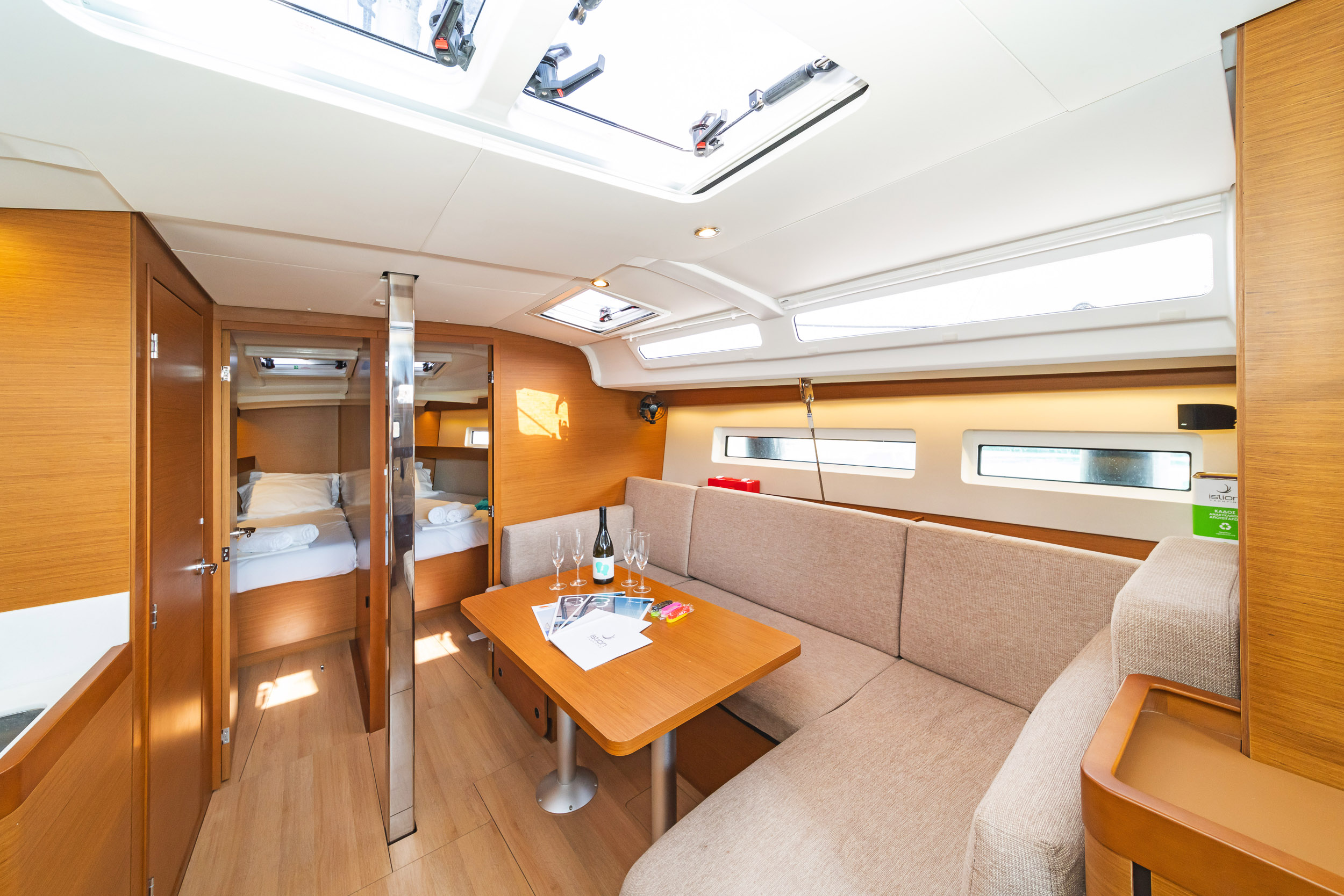 Sun Odyssey 440 — photo 9