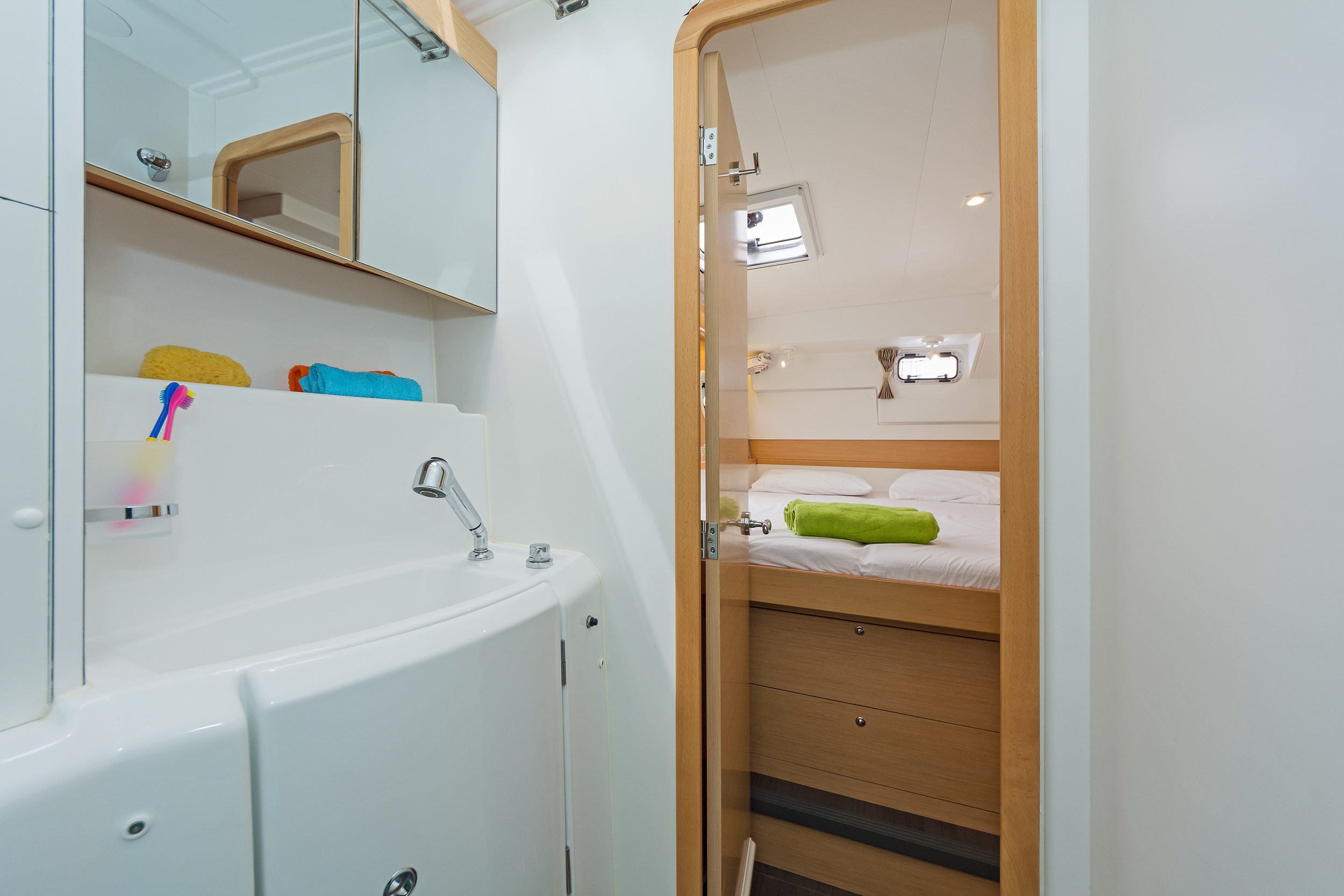 Lagoon 400S2 — photo 9