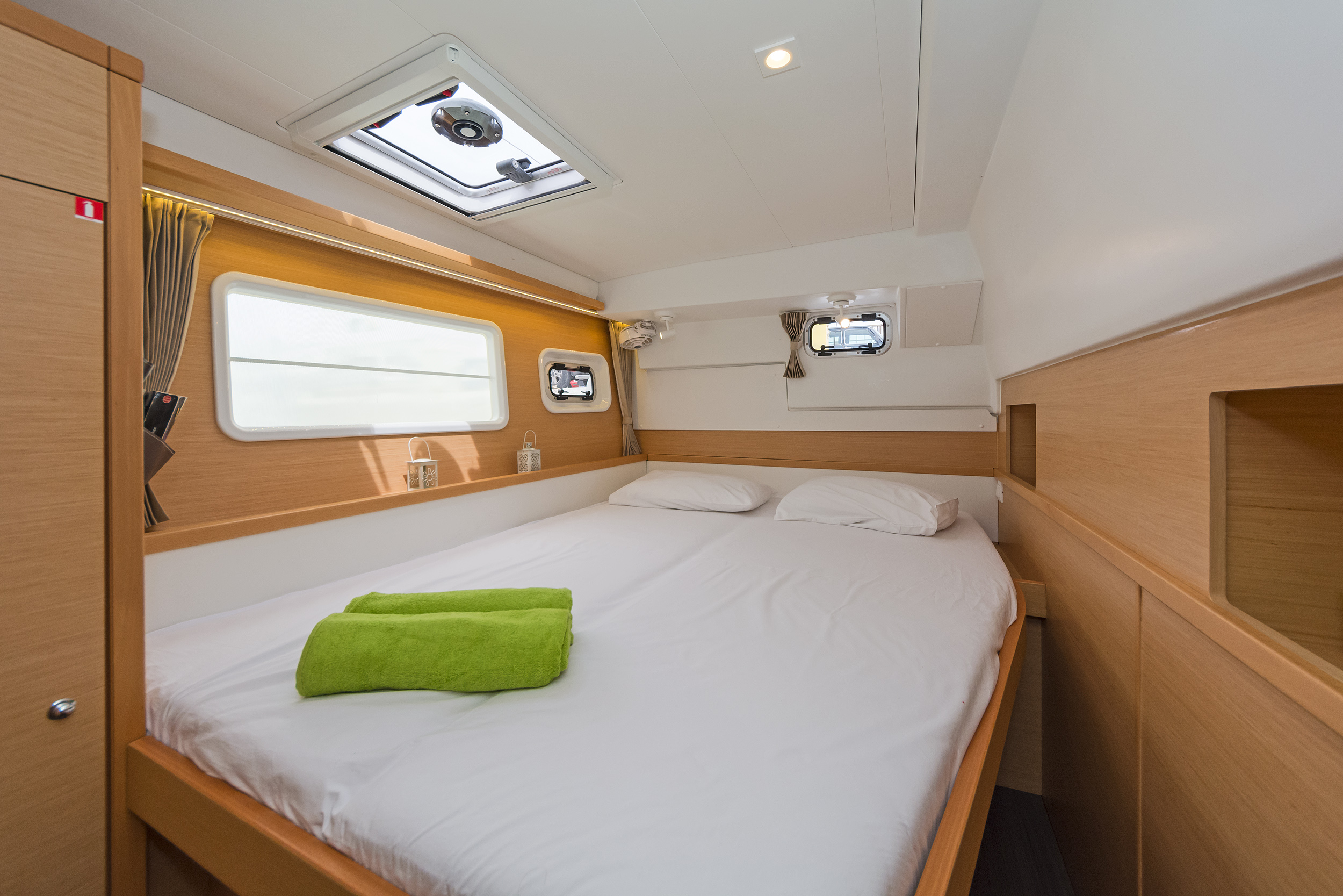 Lagoon 400S2 — photo 2