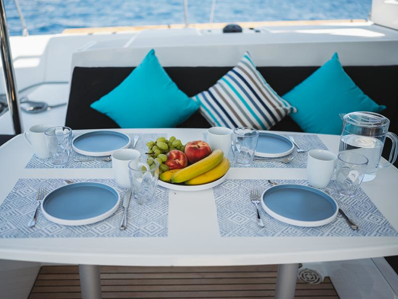 Lagoon 450 Flybridge — photo 15