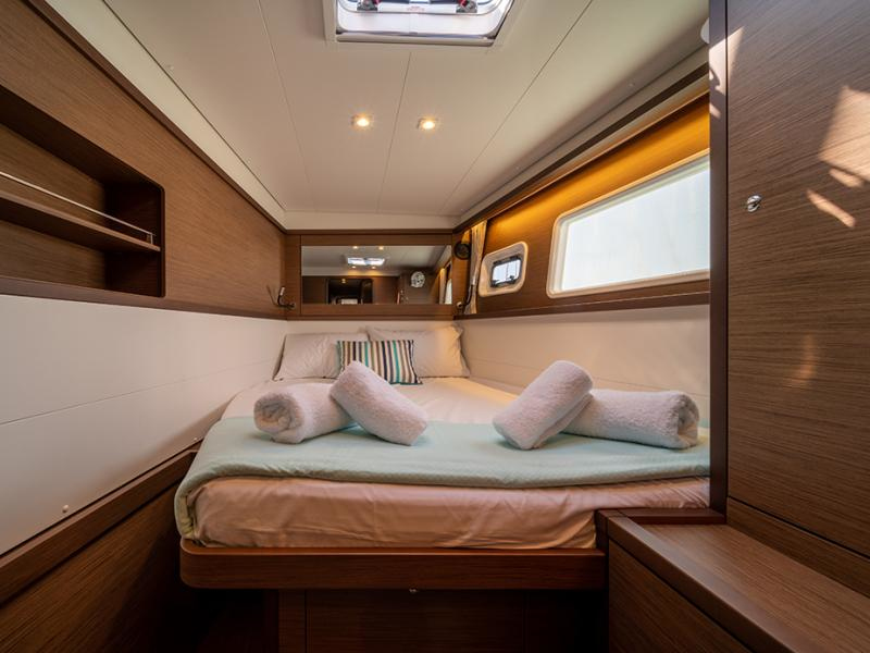 Lagoon 450 Flybridge — photo 16