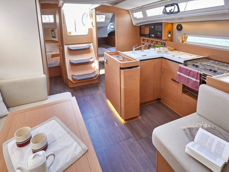 Sun Odyssey 410 — photo 9
