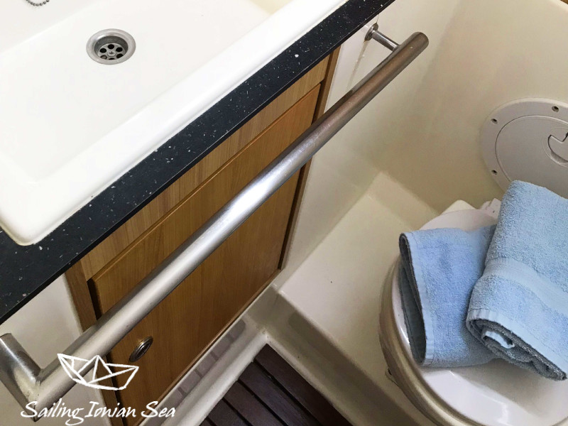 Bavaria 45 Cruiser — photo 6