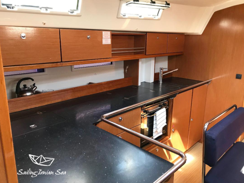 Bavaria 45 Cruiser — photo 21