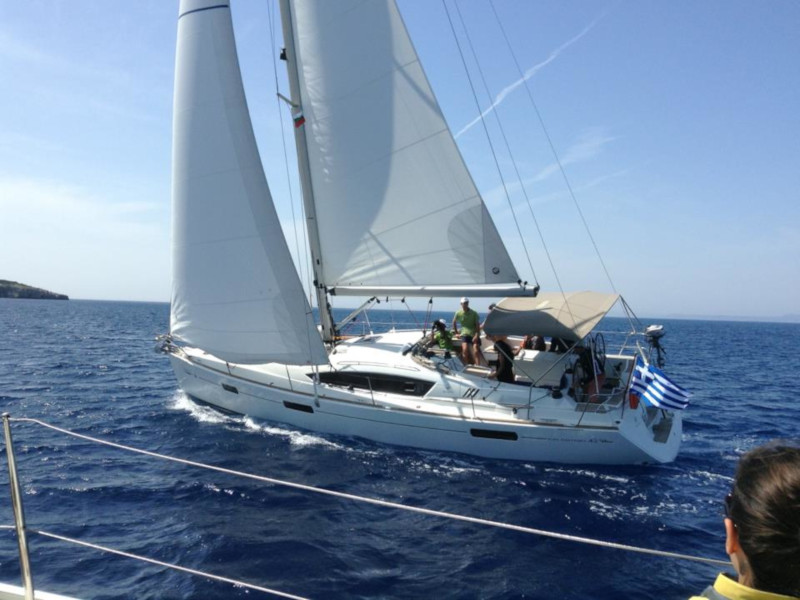 Sun Odyssey 42DS — photo 9