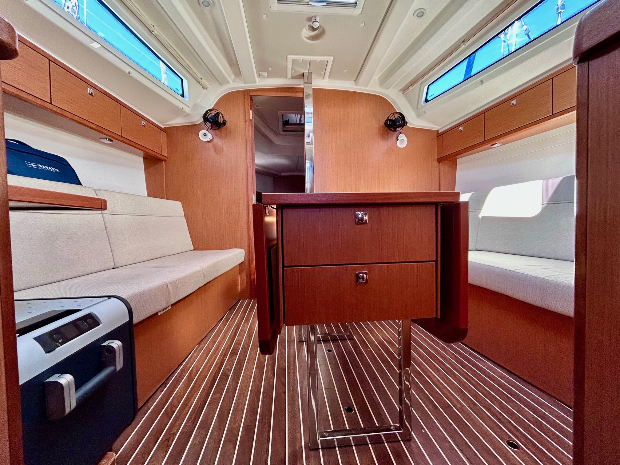 Bavaria Cruiser 37 — photo 14