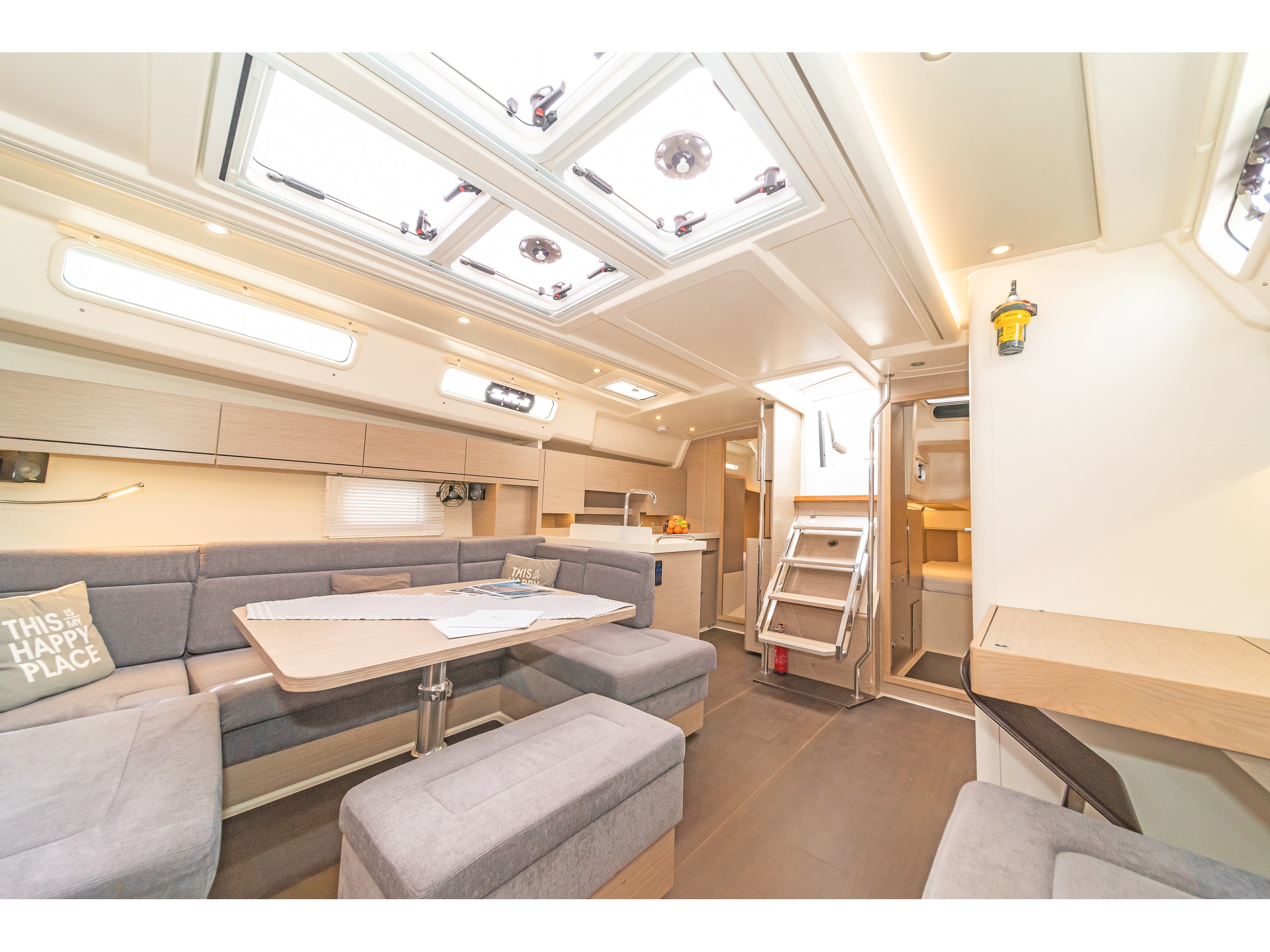 Hanse 458 (3 cab) — photo 9