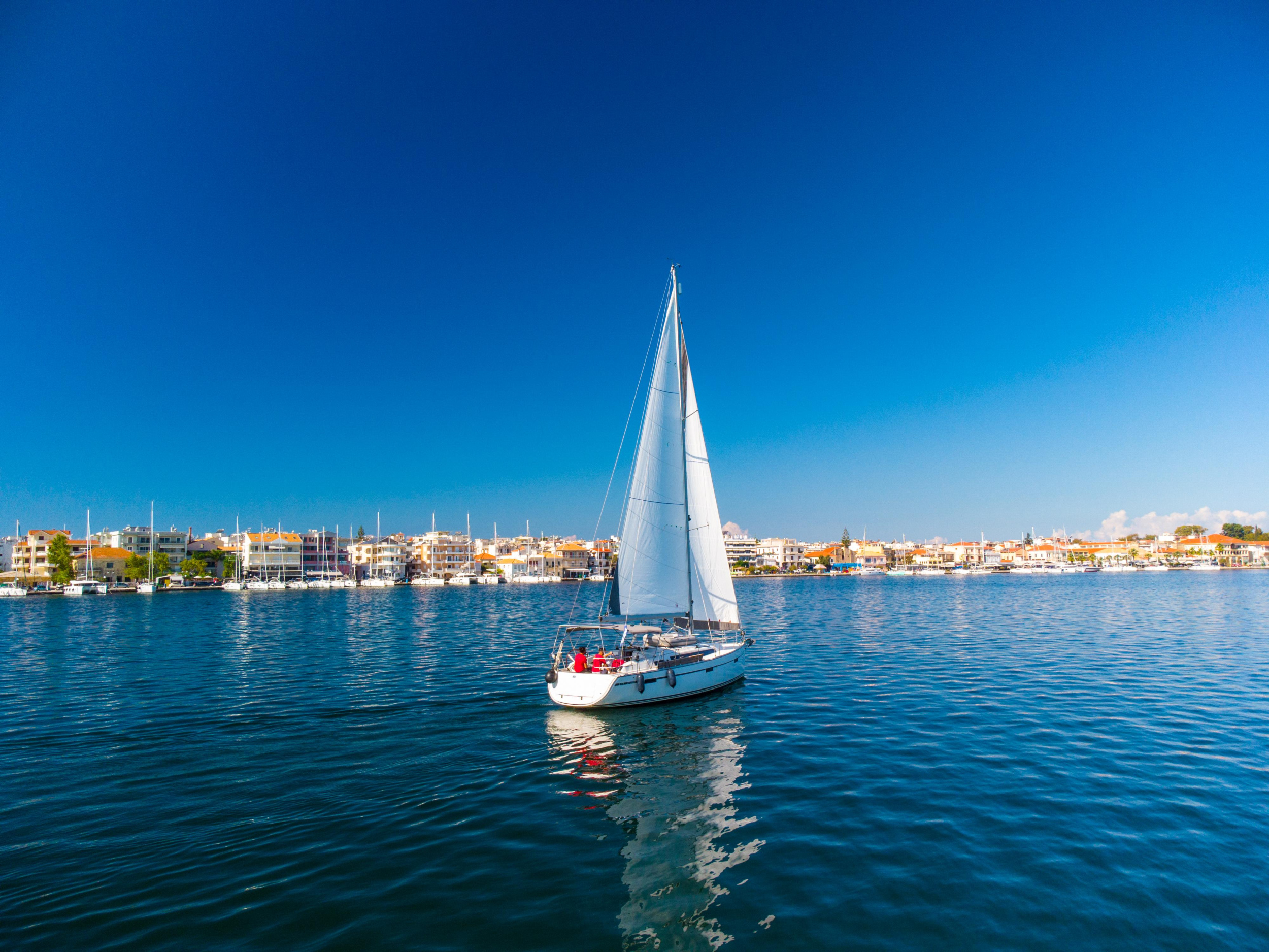 Bavaria 37 Cruiser — photo 6