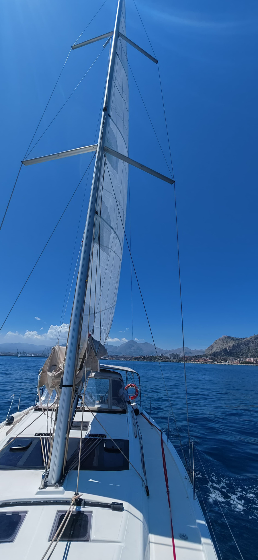 Dufour 430 Grand Large — photo 8