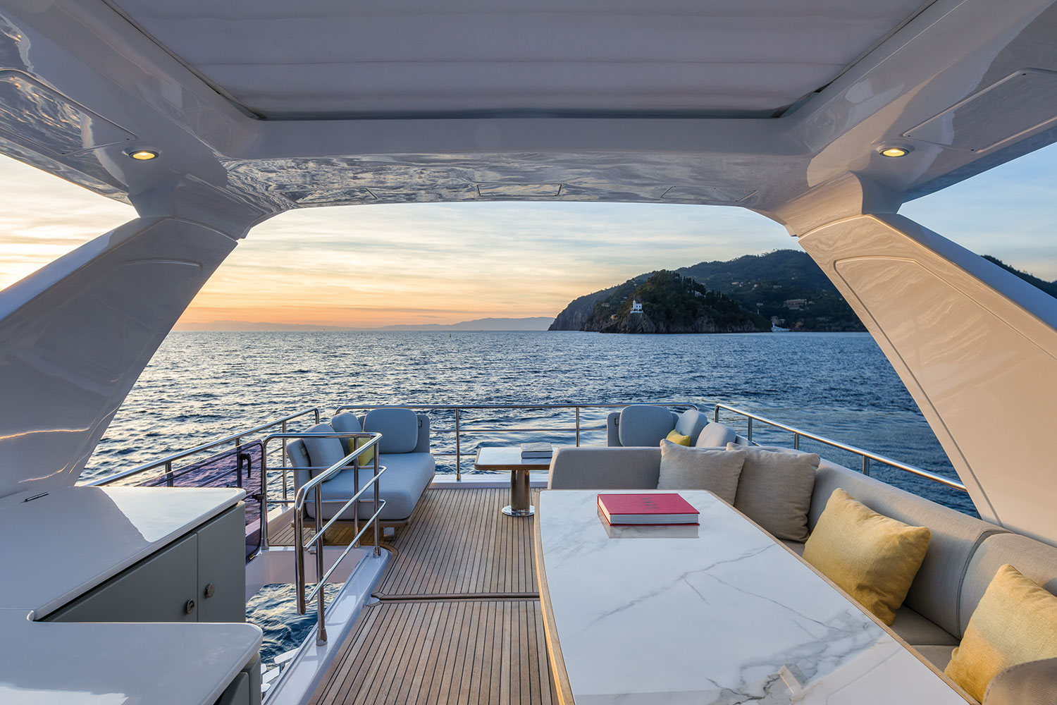 Azimut 60 — photo 14