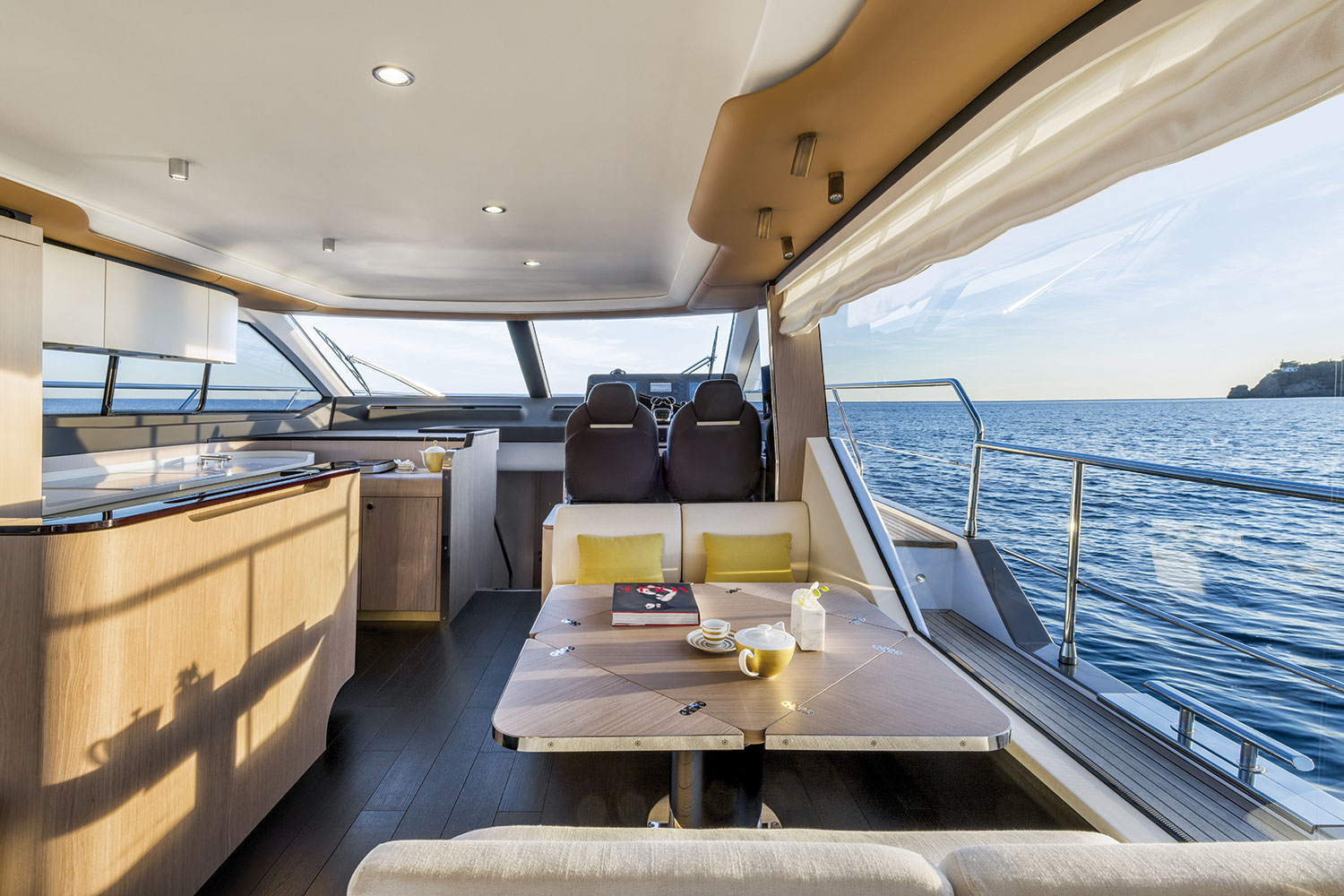 Azimut 60 — photo 12