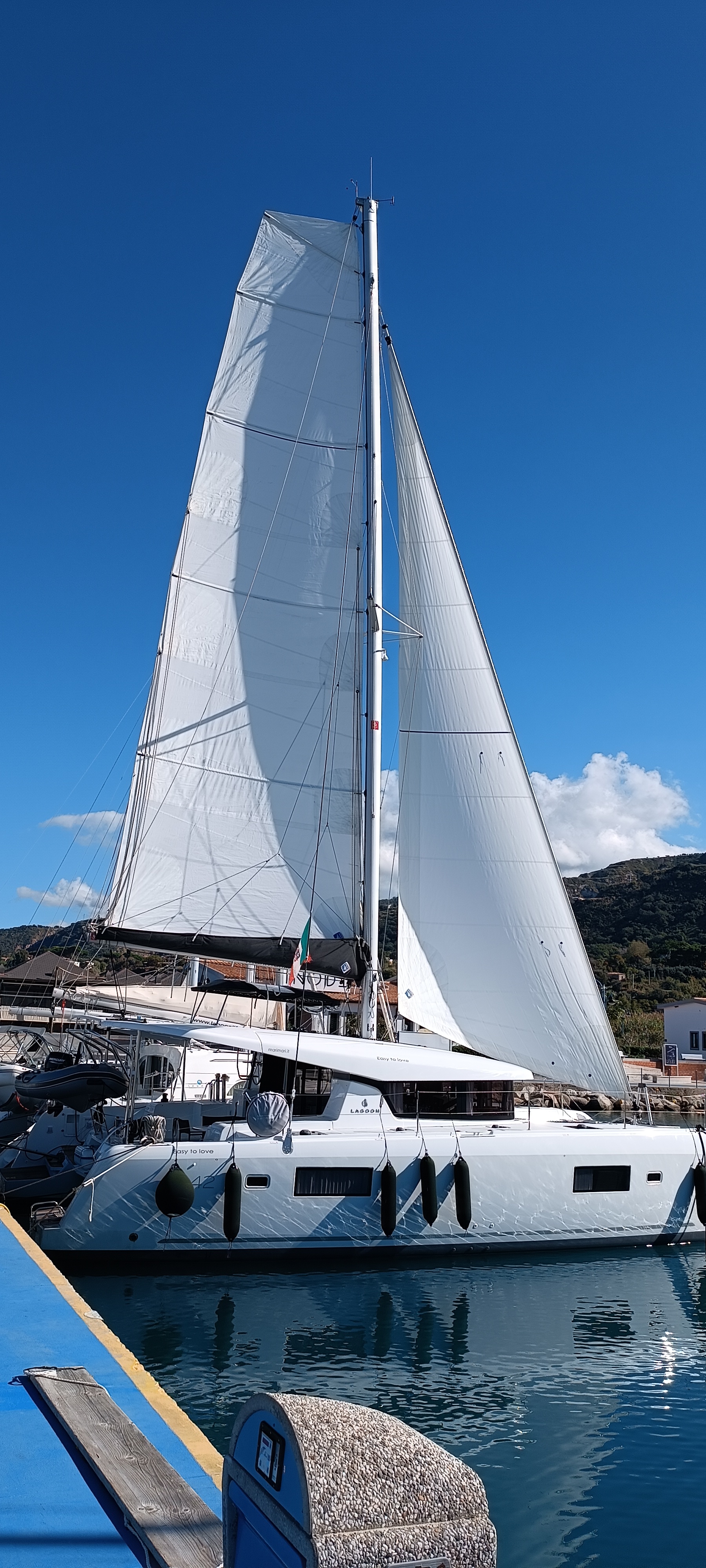 Lagoon 42 "Easy to love" — photo 5