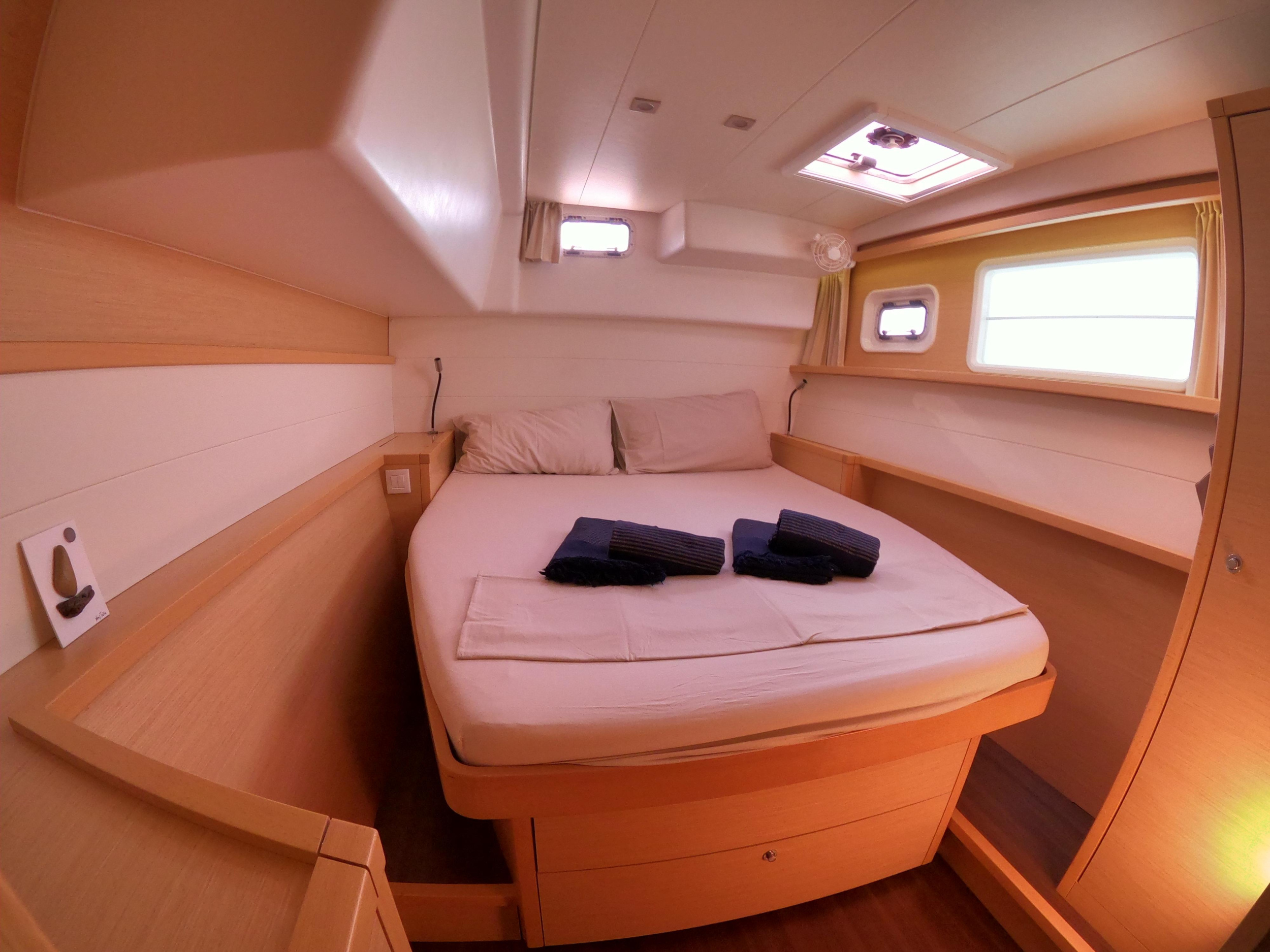 Lagoon 450 Flybridge — photo 27