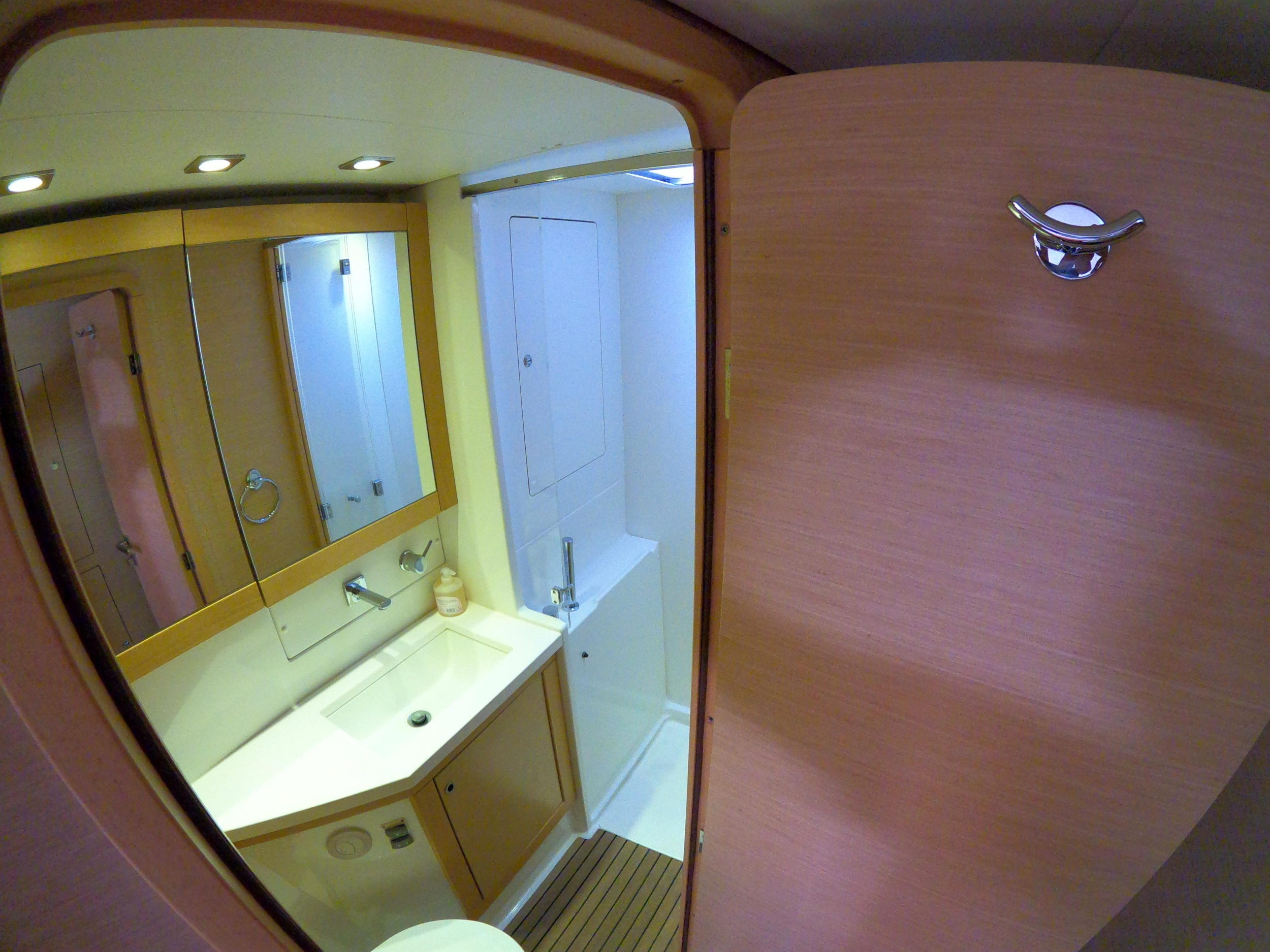 Lagoon 450 Flybridge — photo 31