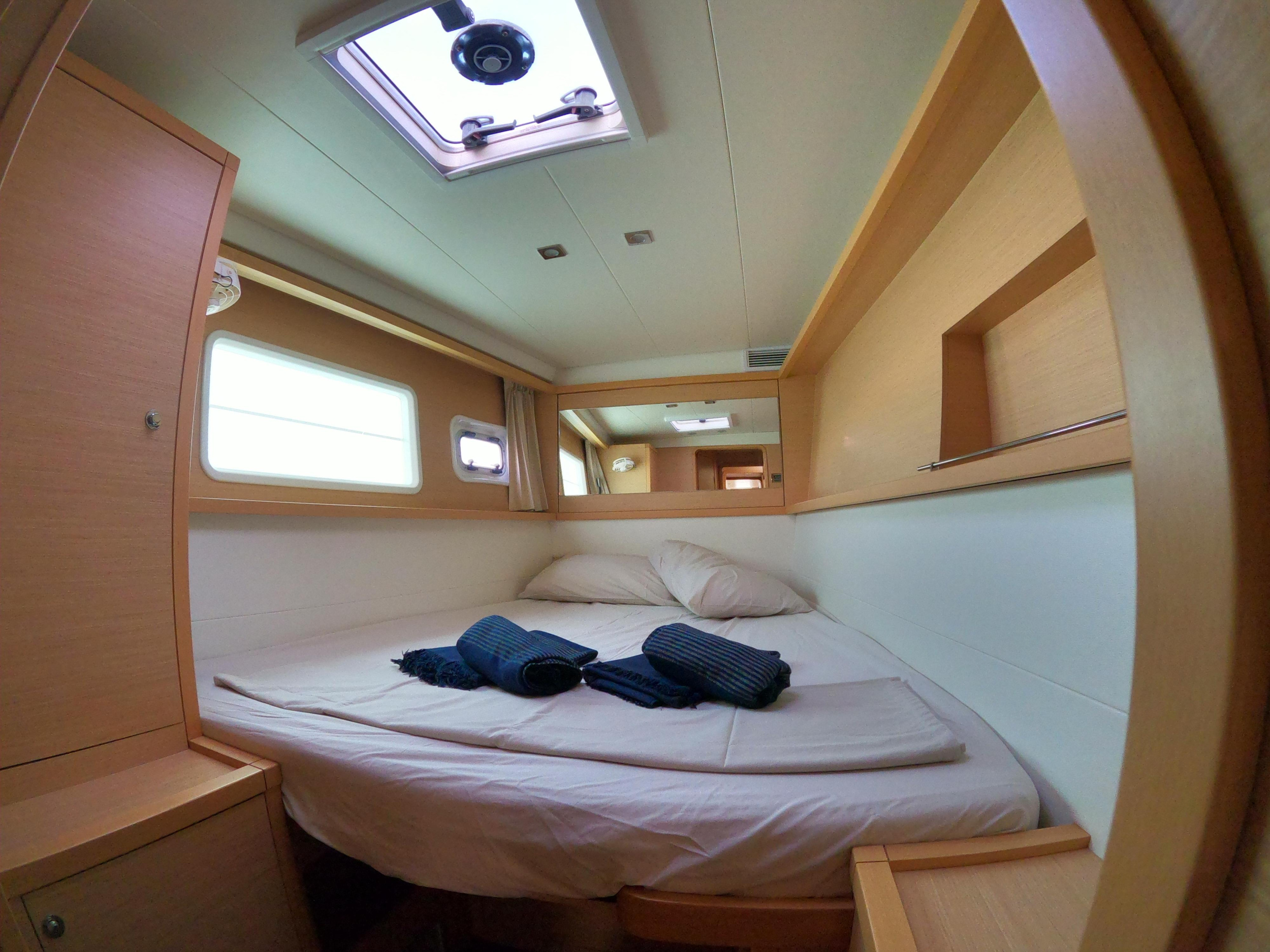 Lagoon 450 Flybridge — photo 5