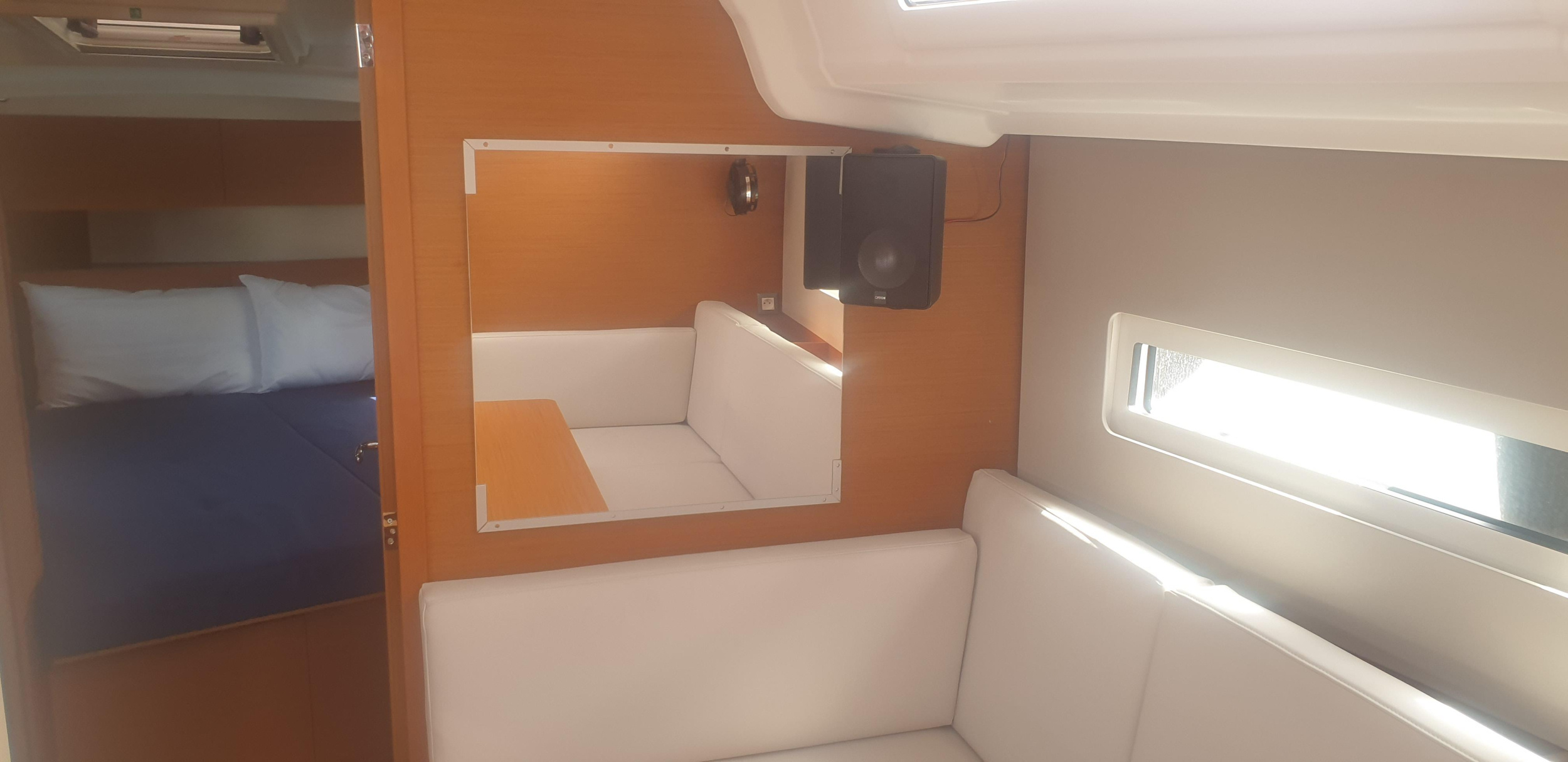 Sun Odyssey 410 Performance - New sail — photo 11