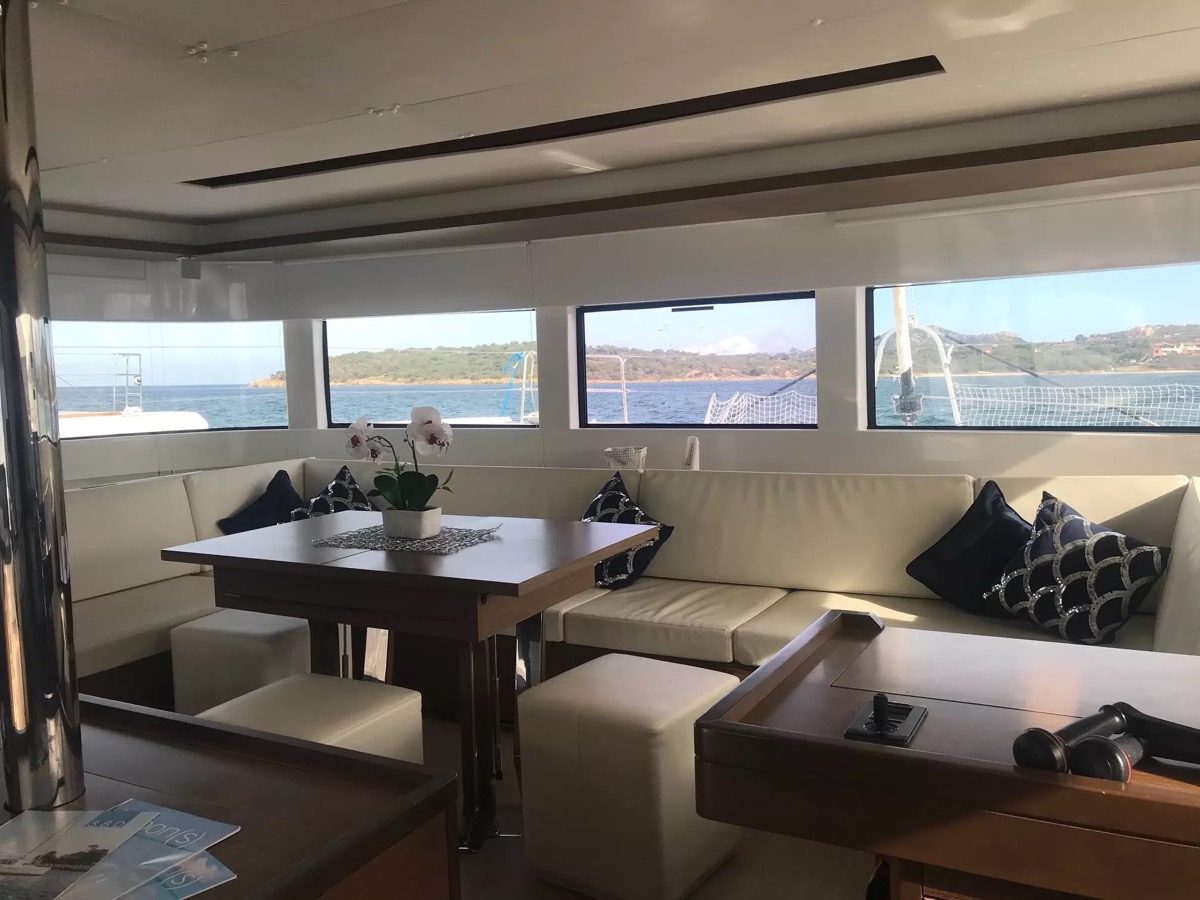 Lagoon 50 — photo 10