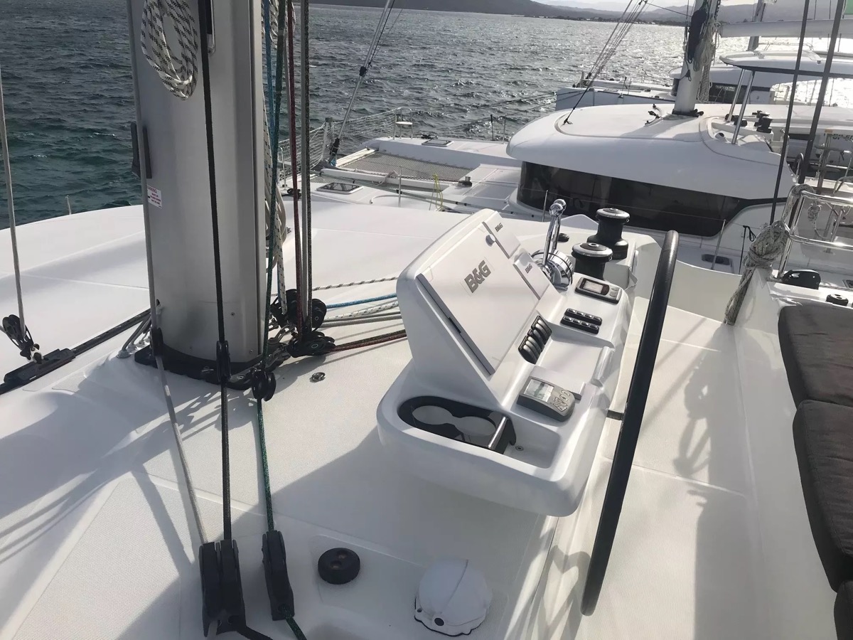 Lagoon 50 — photo 7