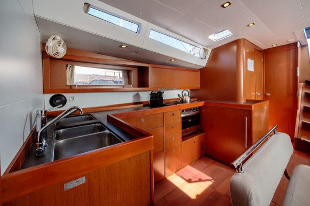 Oceanis 48 — photo 25