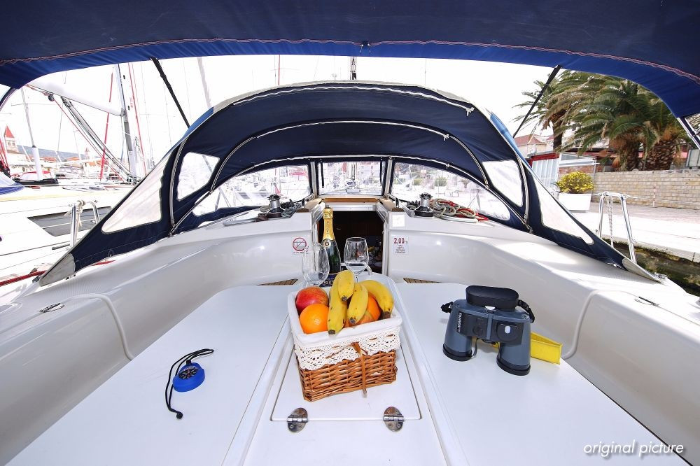 Bavaria 44 — photo 34