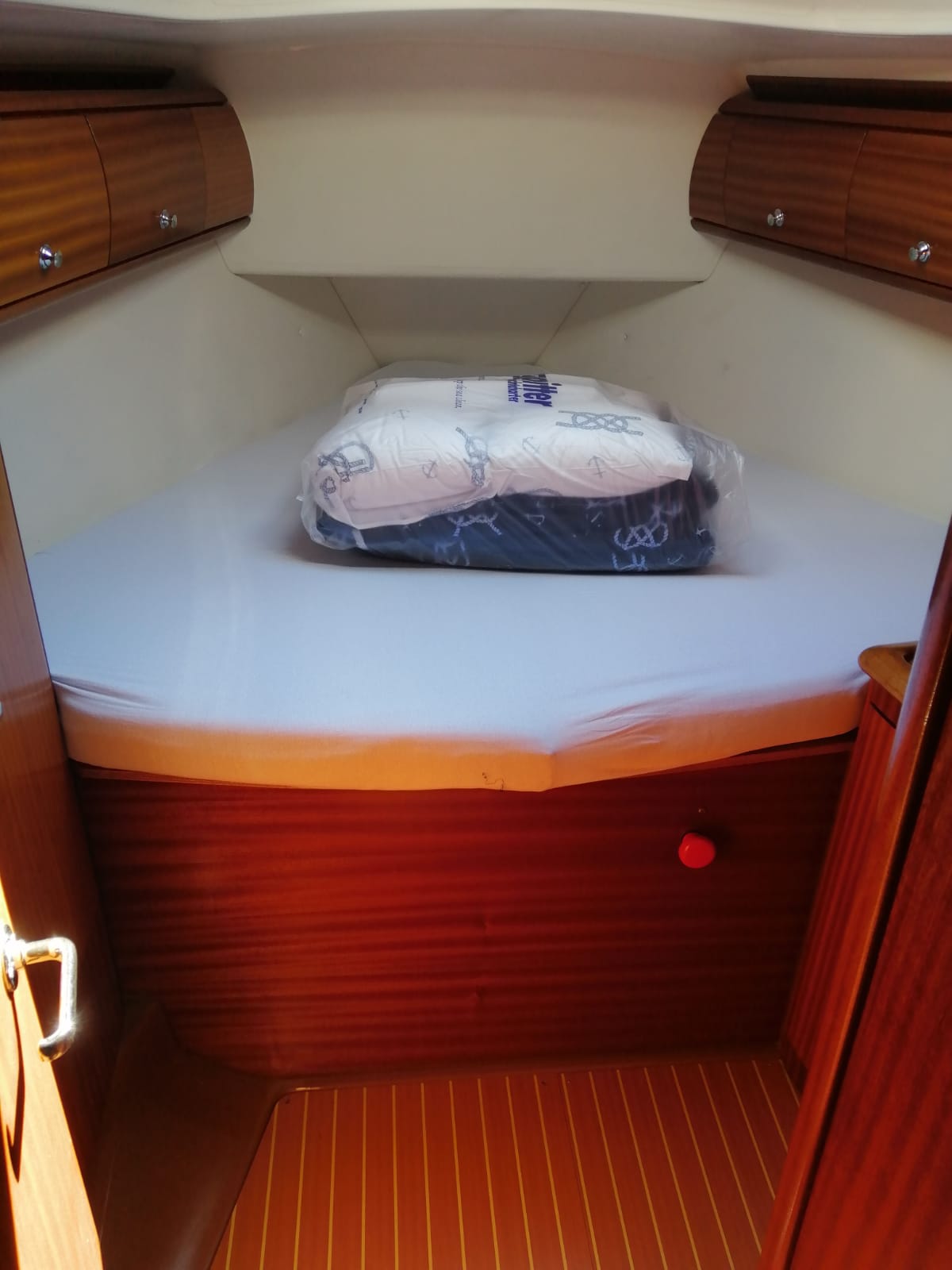 Bavaria 44 — photo 22