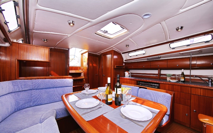 Bavaria 44 — photo 10