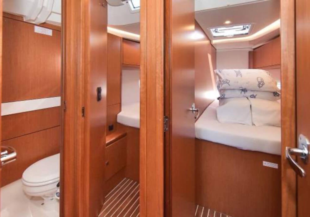 Bavaria Cruiser 45 — photo 6