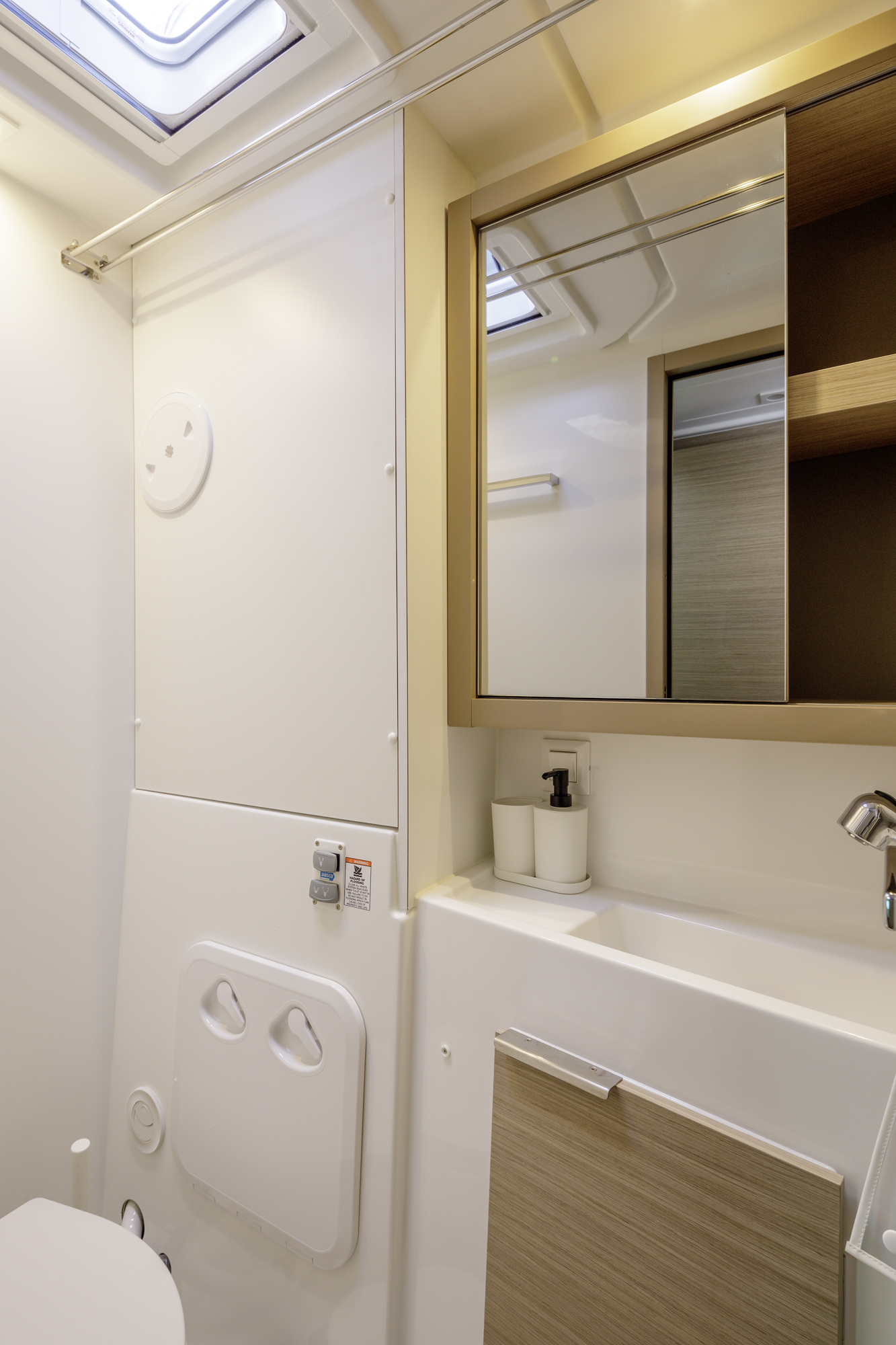 Lagoon 40 — photo 15
