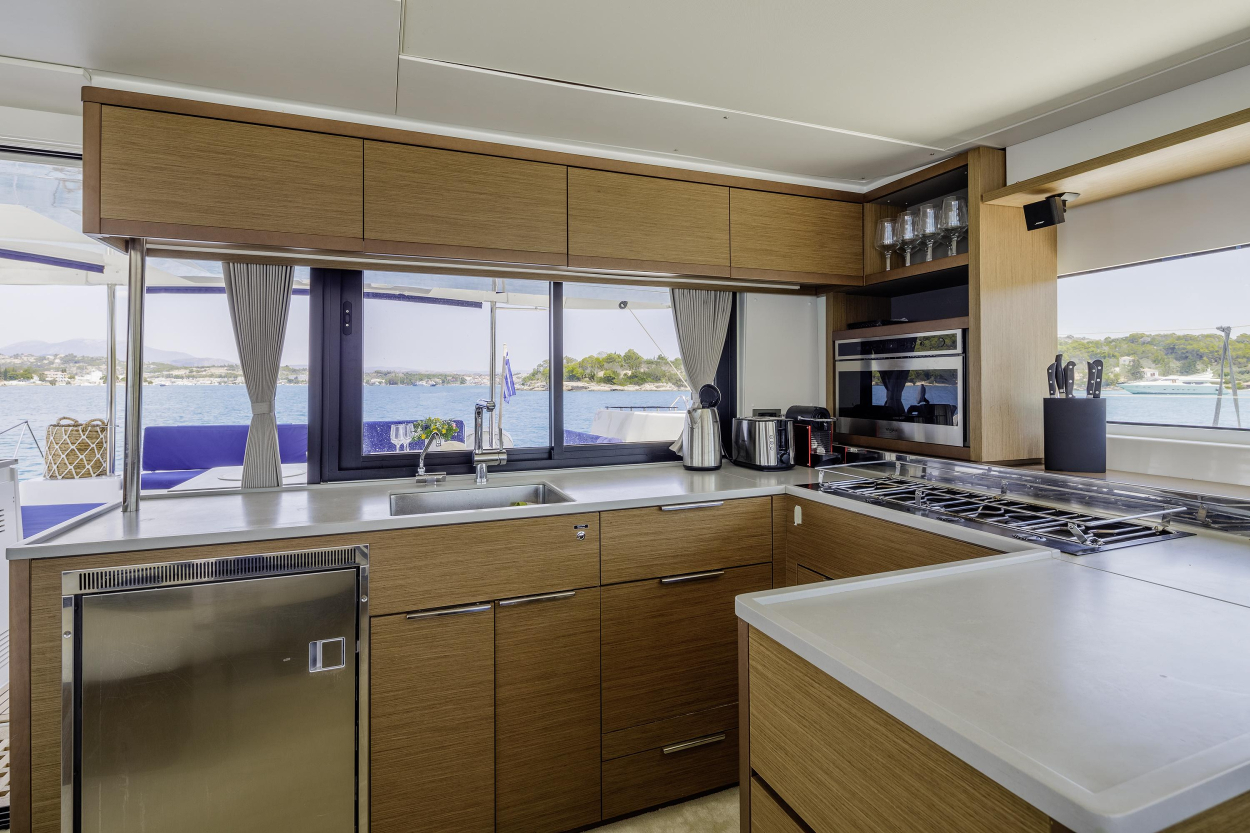 Lagoon 46 Owners Version — photo 8