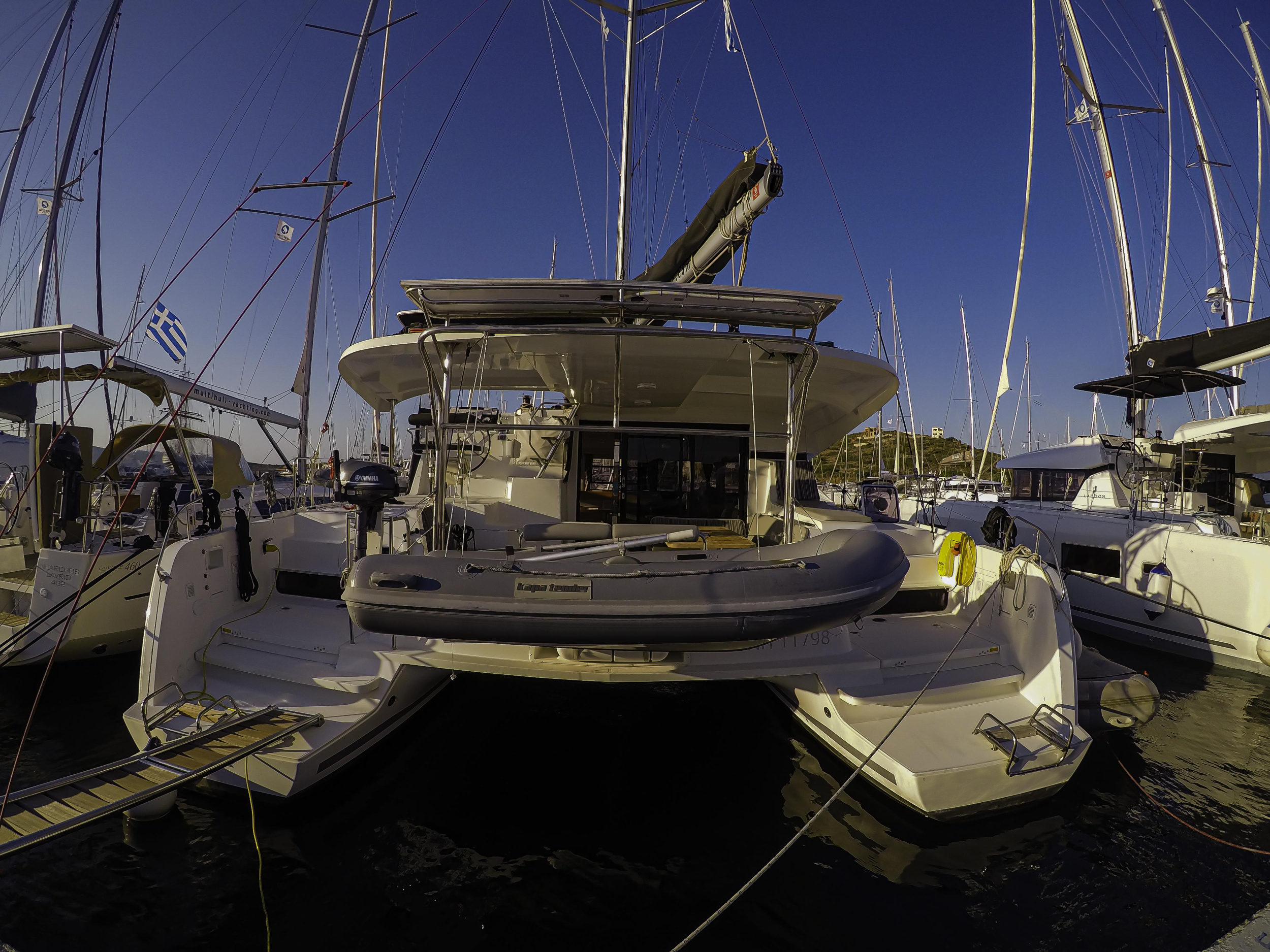 Lagoon 42 — photo 12