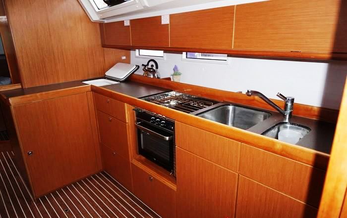 Bavaria 46 Cruiser — photo 12