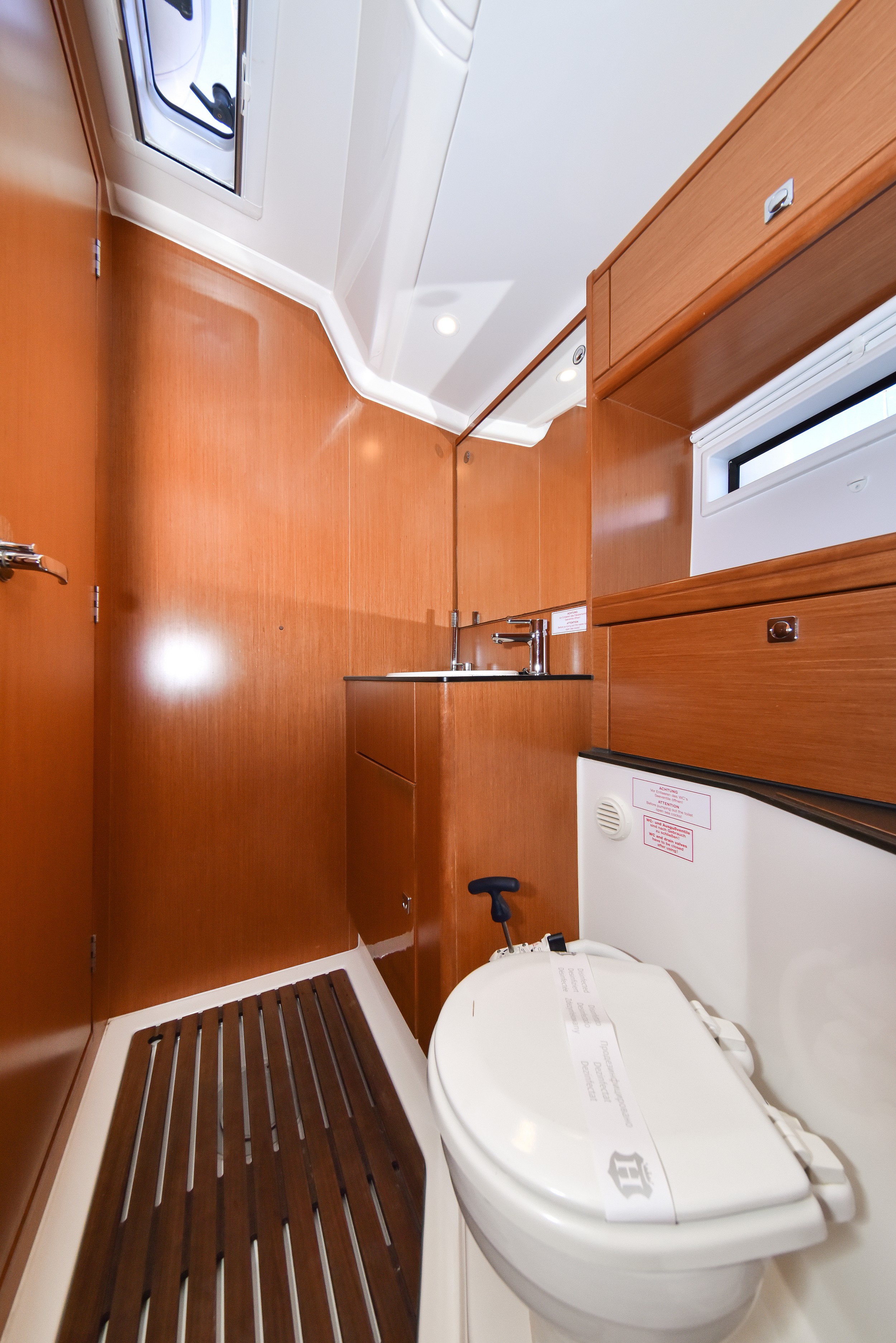 Bavaria Cruiser 56 — photo 79