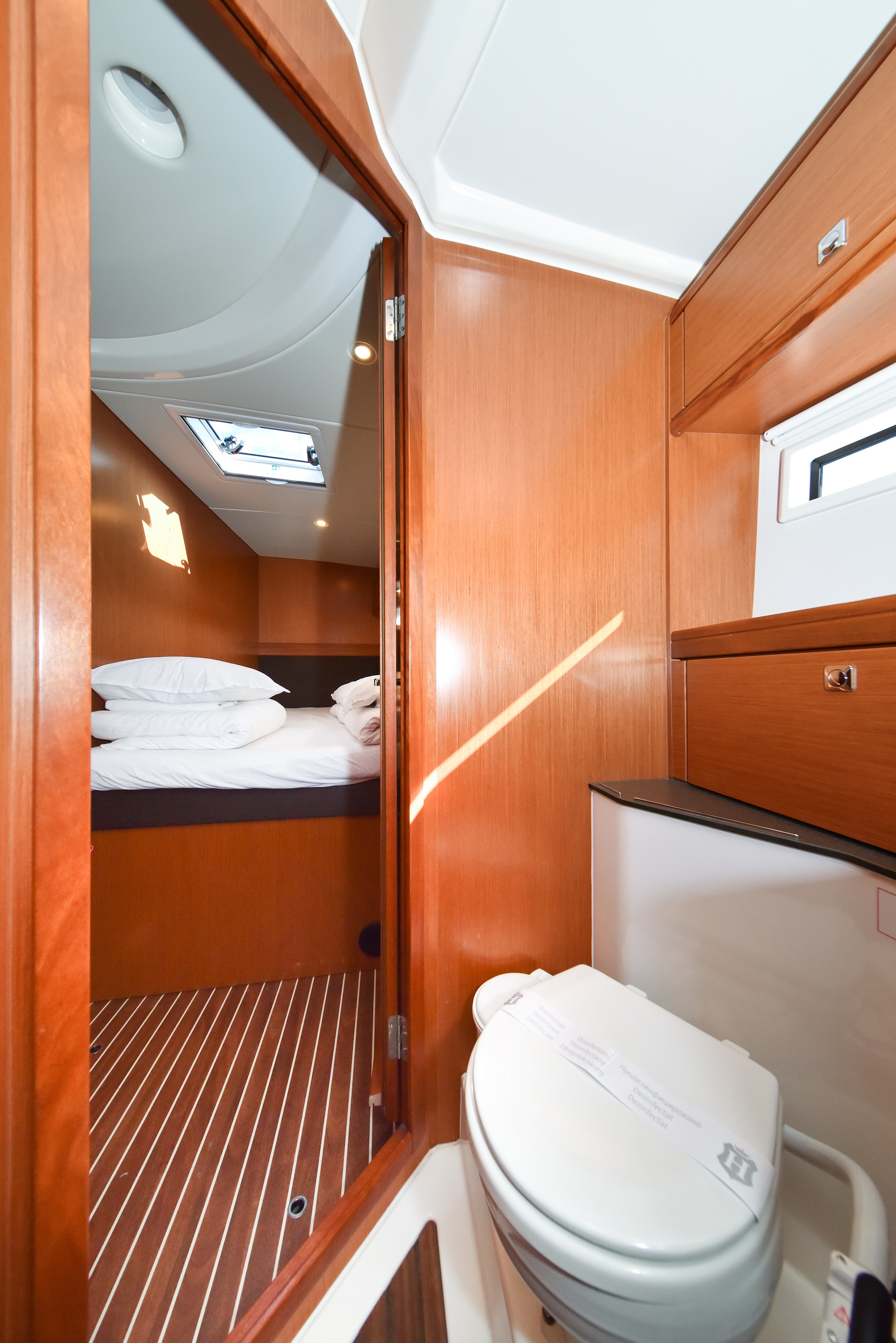 Bavaria Cruiser 56 — photo 37