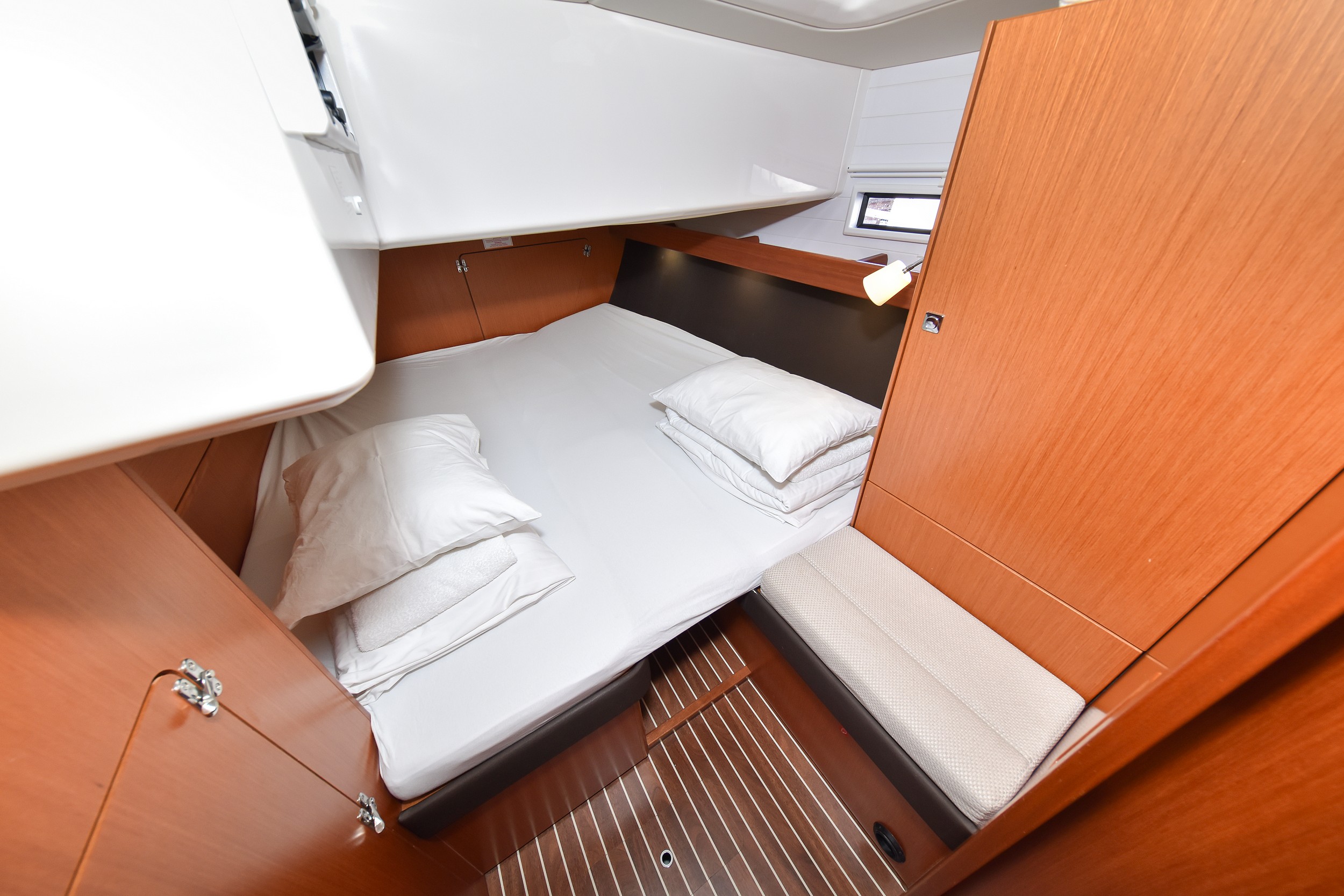 Bavaria Cruiser 56 — photo 42