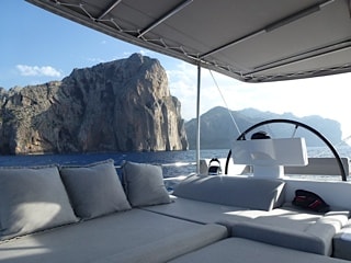 Lagoon 620 — photo 8