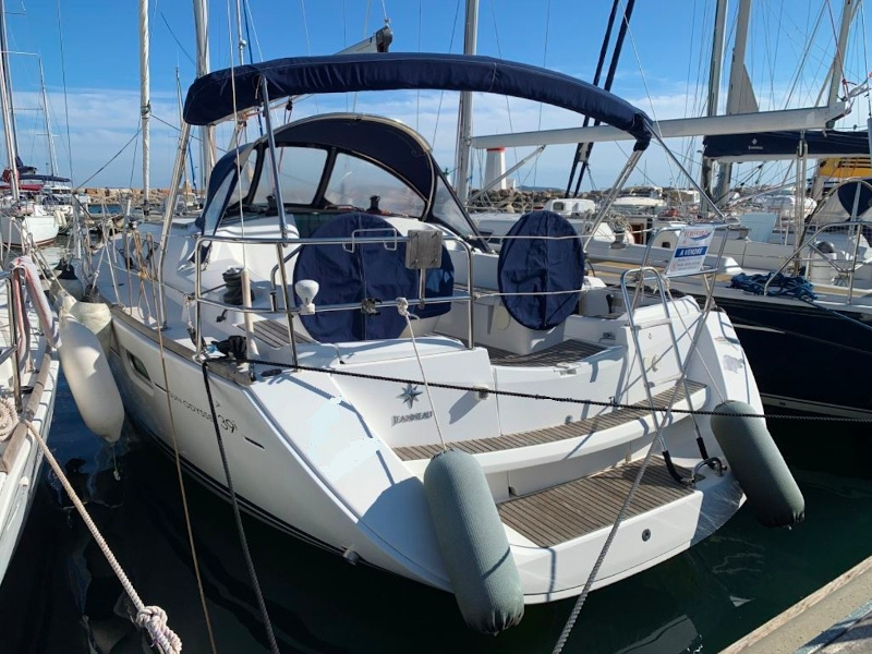 Sun Odyssey 39i — photo 1