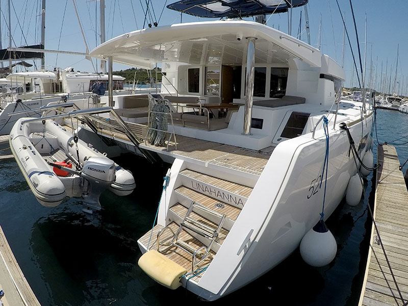 Lagoon 52 F — photo 18