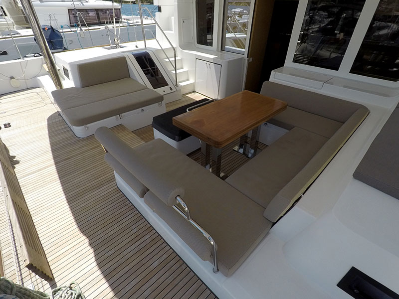 Lagoon 52 F — photo 12