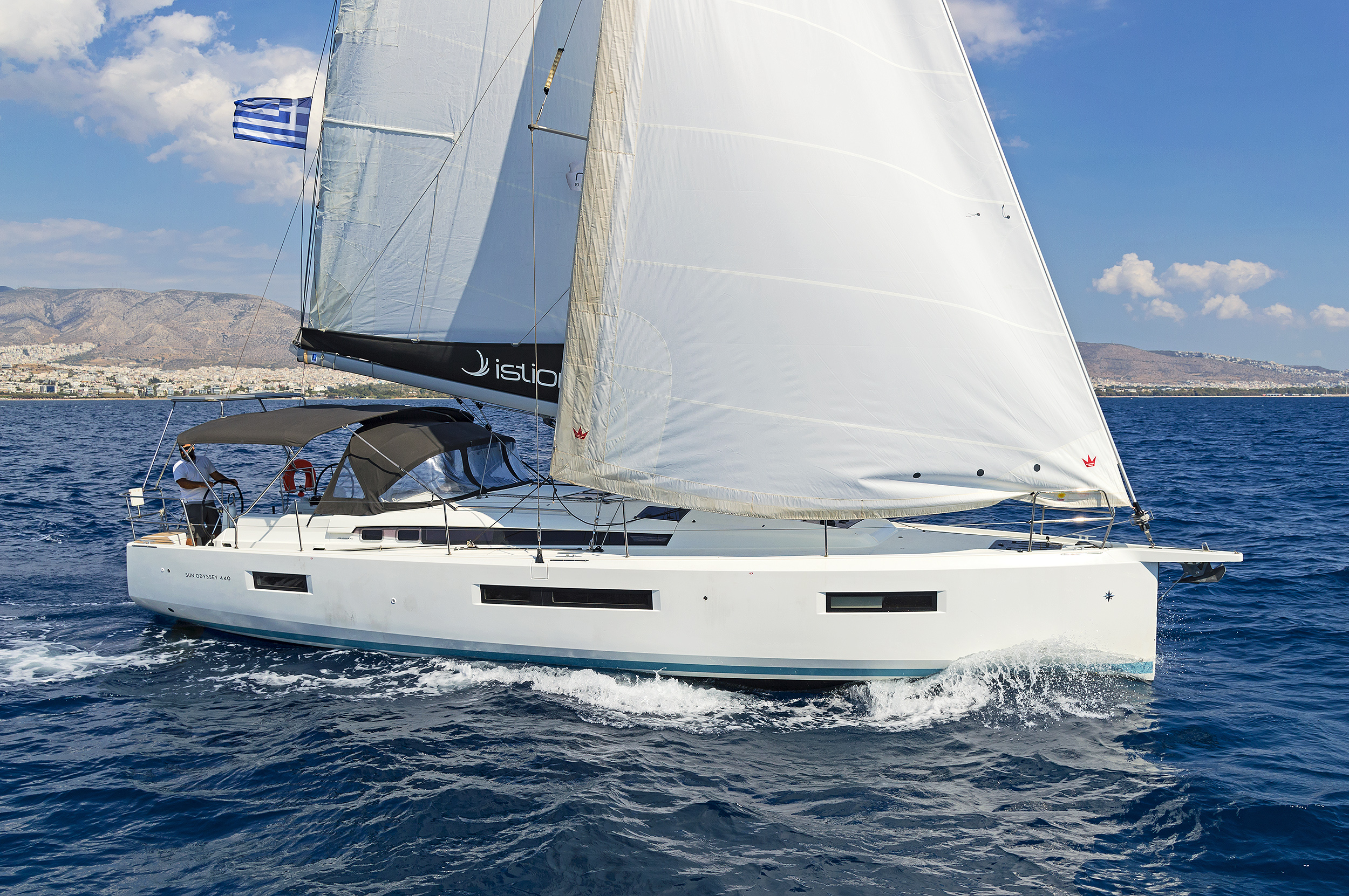 Sun Odyssey 440 — photo 6