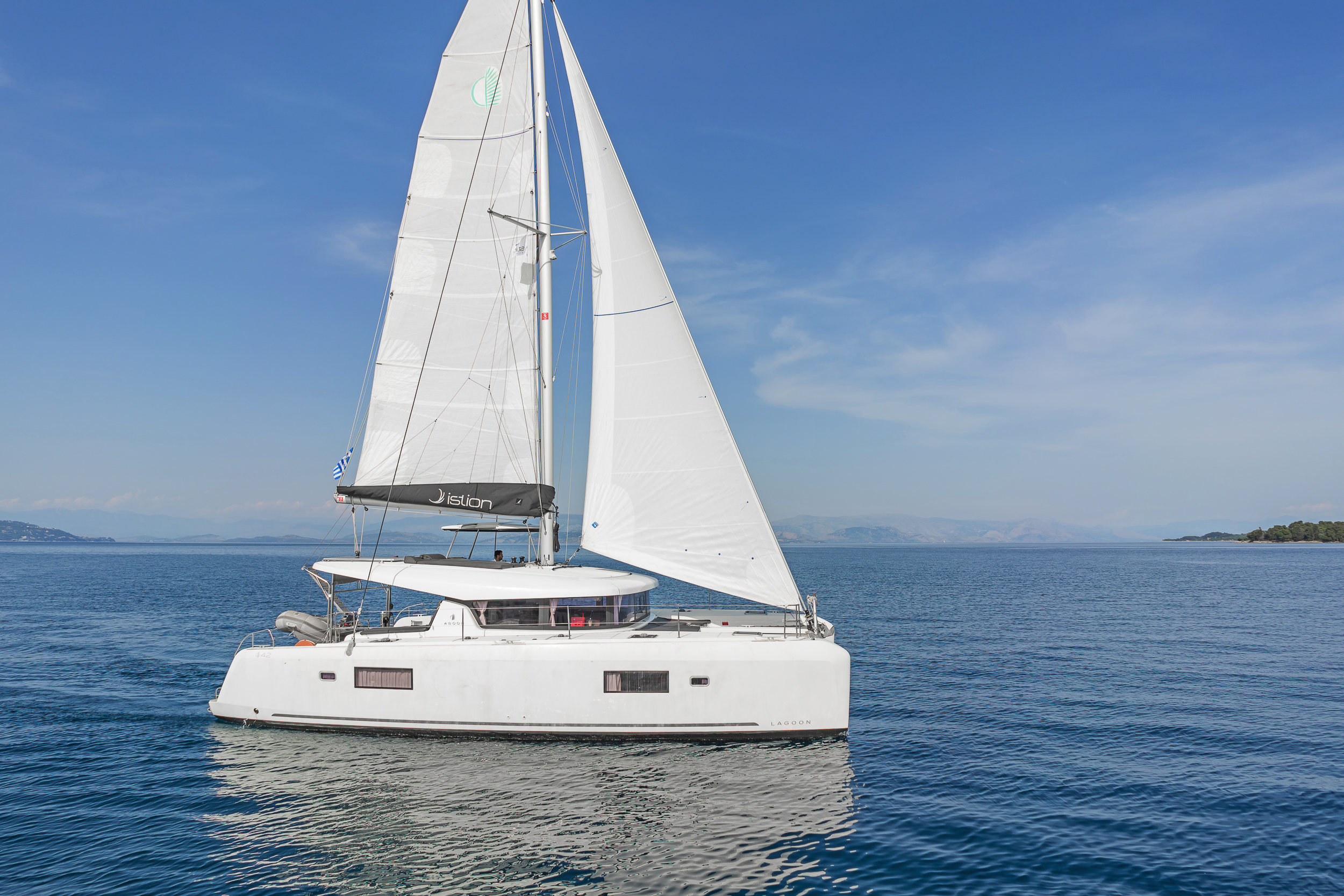 Lagoon 42 & GEN & WM — photo 4