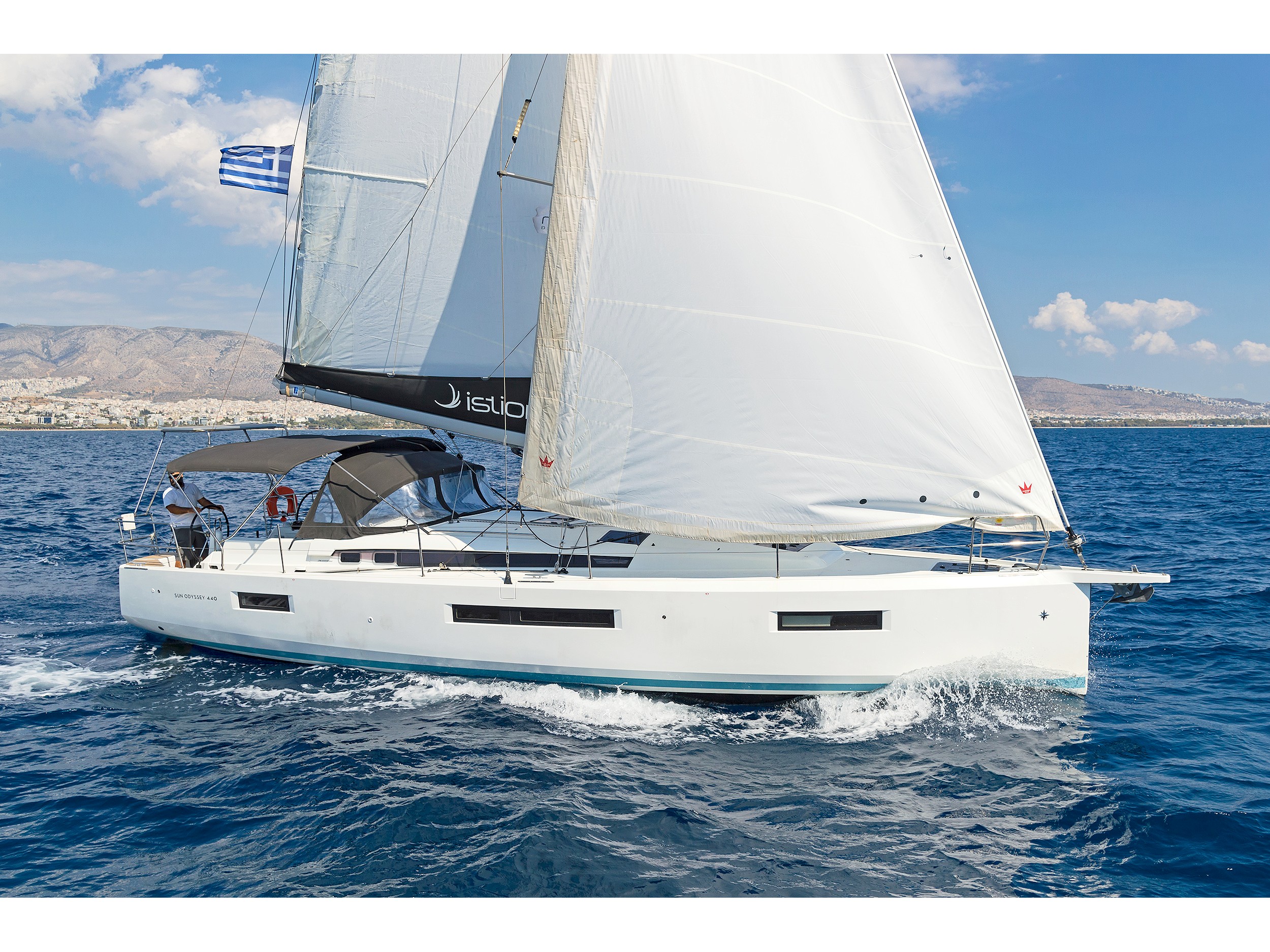Sun Odyssey 440 — photo 1