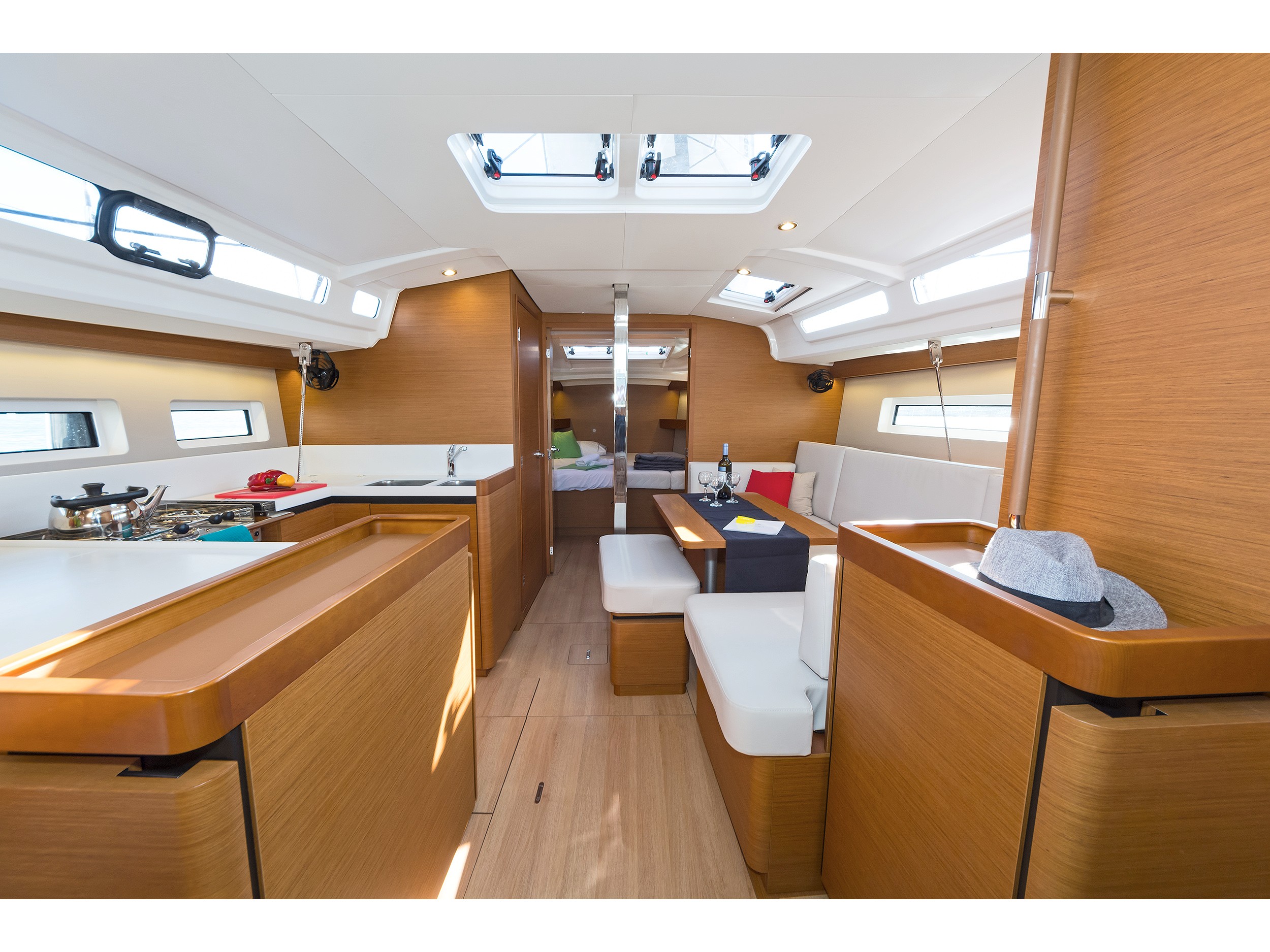 Sun Odyssey 440 — photo 18