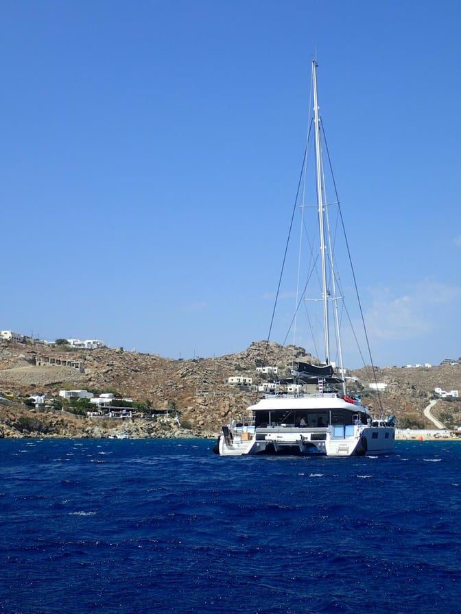 Lagoon 620 — photo 10