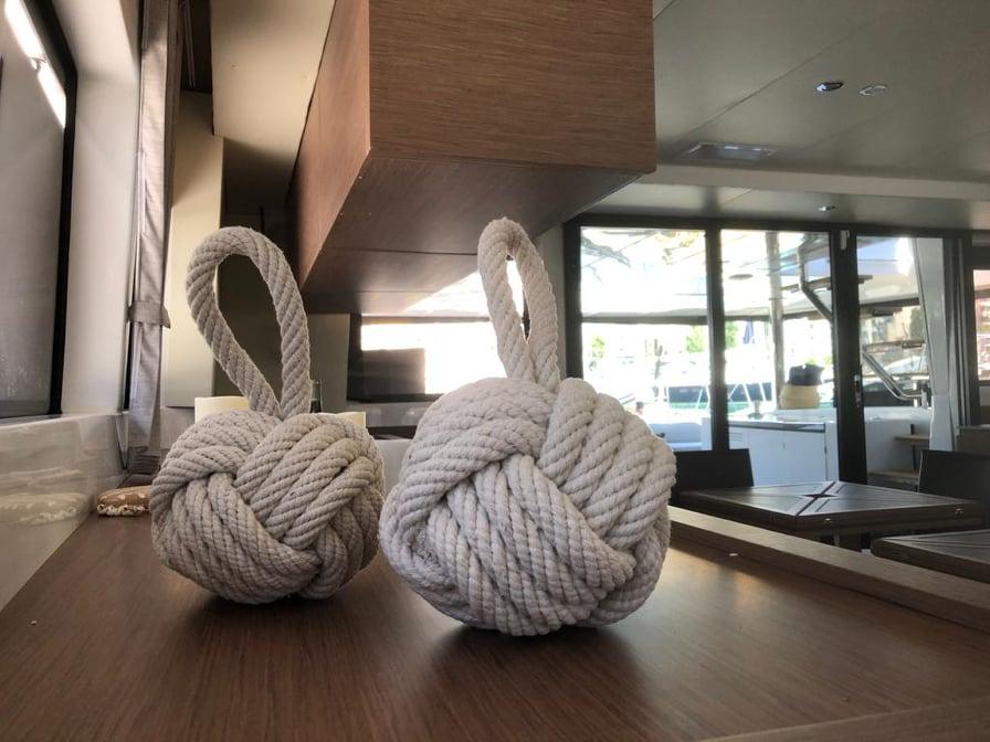 Lagoon 620 — photo 19