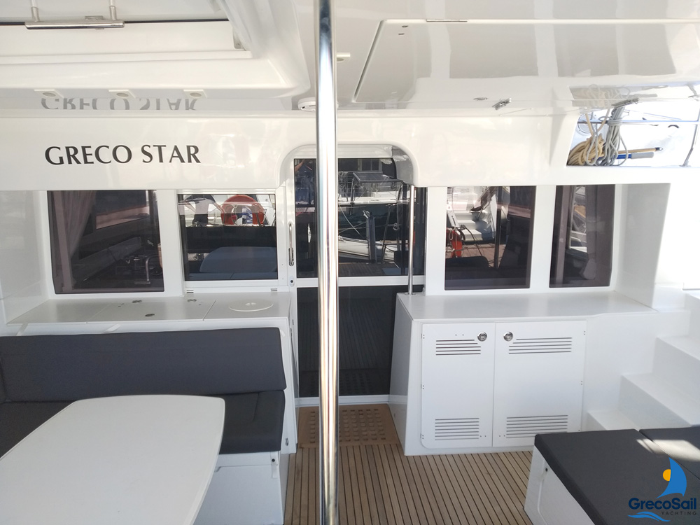Lagoon 450 Flybridge — photo 13