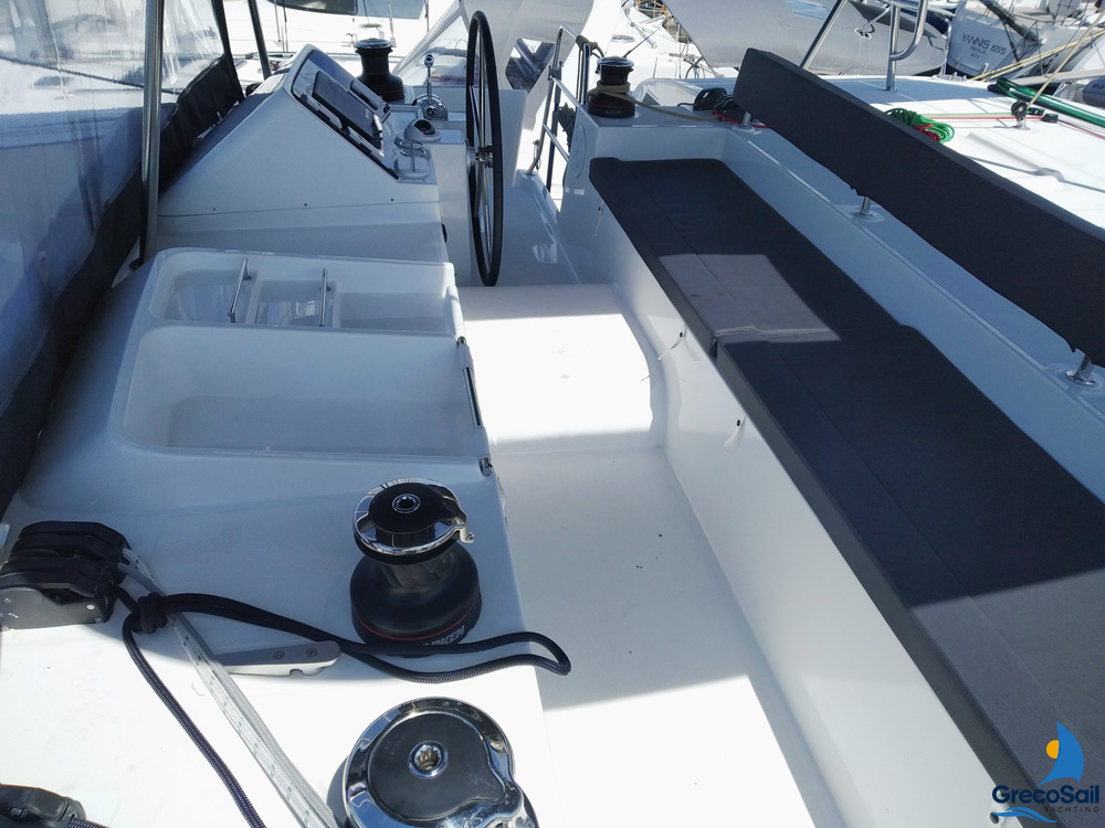 Lagoon 450 Flybridge — photo 17
