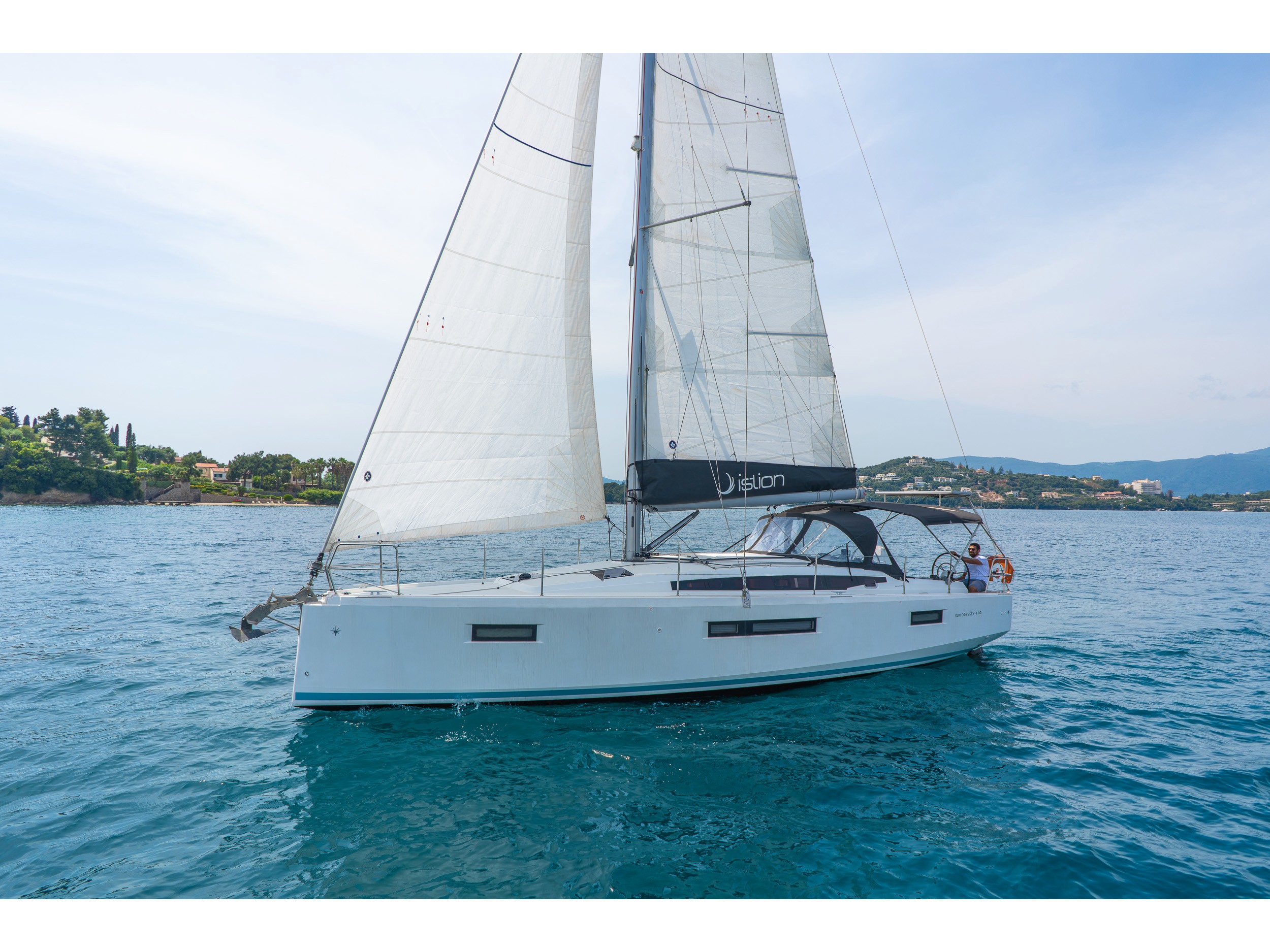 Sun Odyssey 410 — photo 1